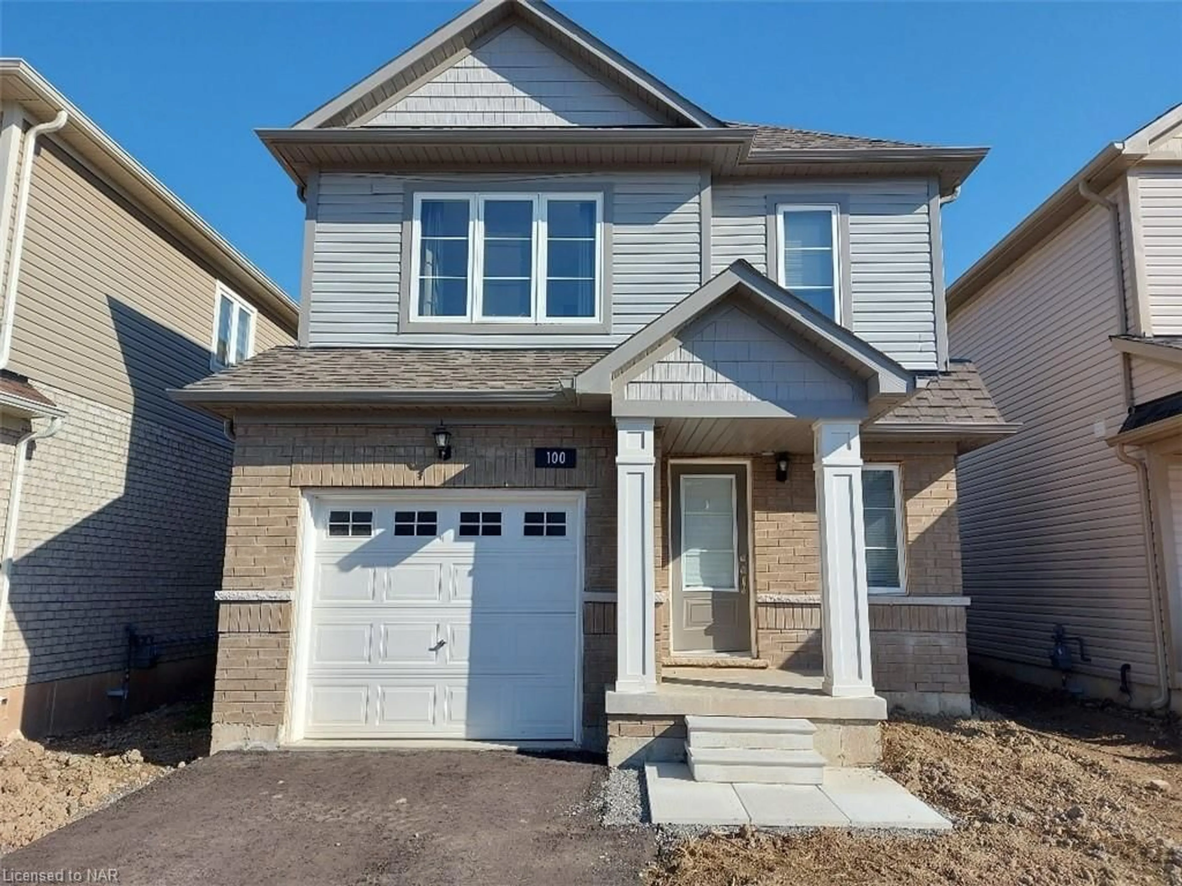 Frontside or backside of a home for 100 Tumblewood Pl, Welland Ontario L3B 0J3
