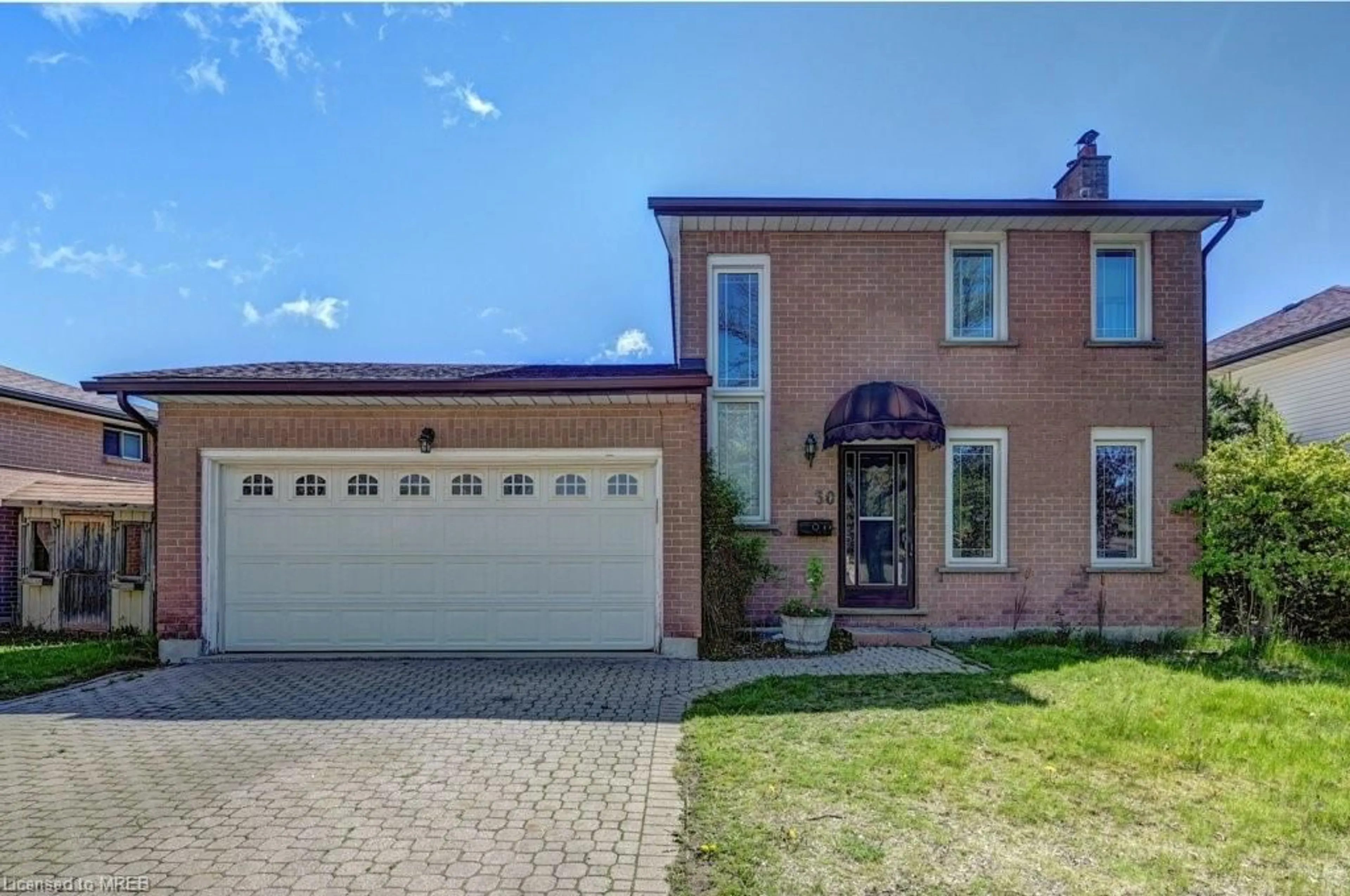 Home with brick exterior material for 30 Maxwell Dr, Kitchener Ontario N2R 1A4