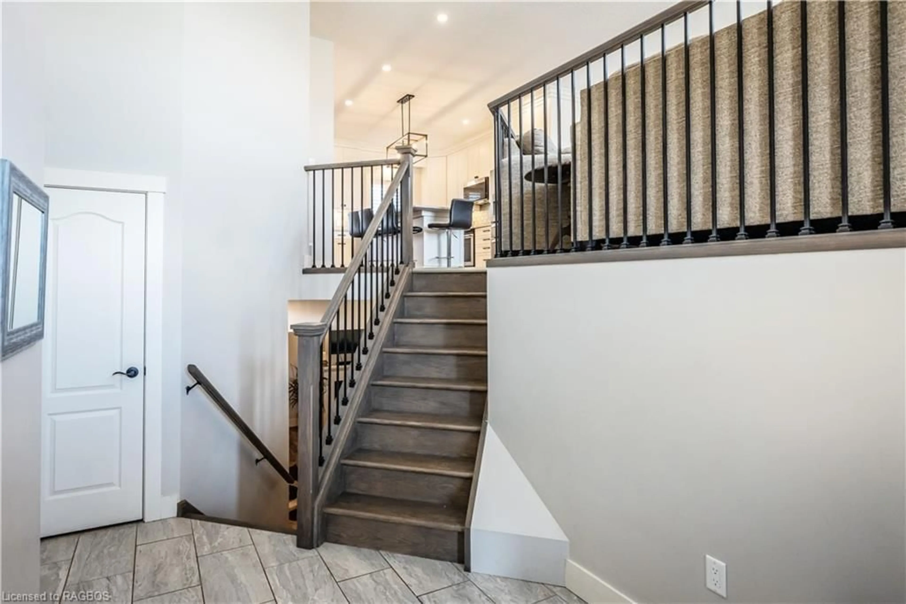Stairs for 395 Northport Dr, Port Elgin Ontario N0H 2C1