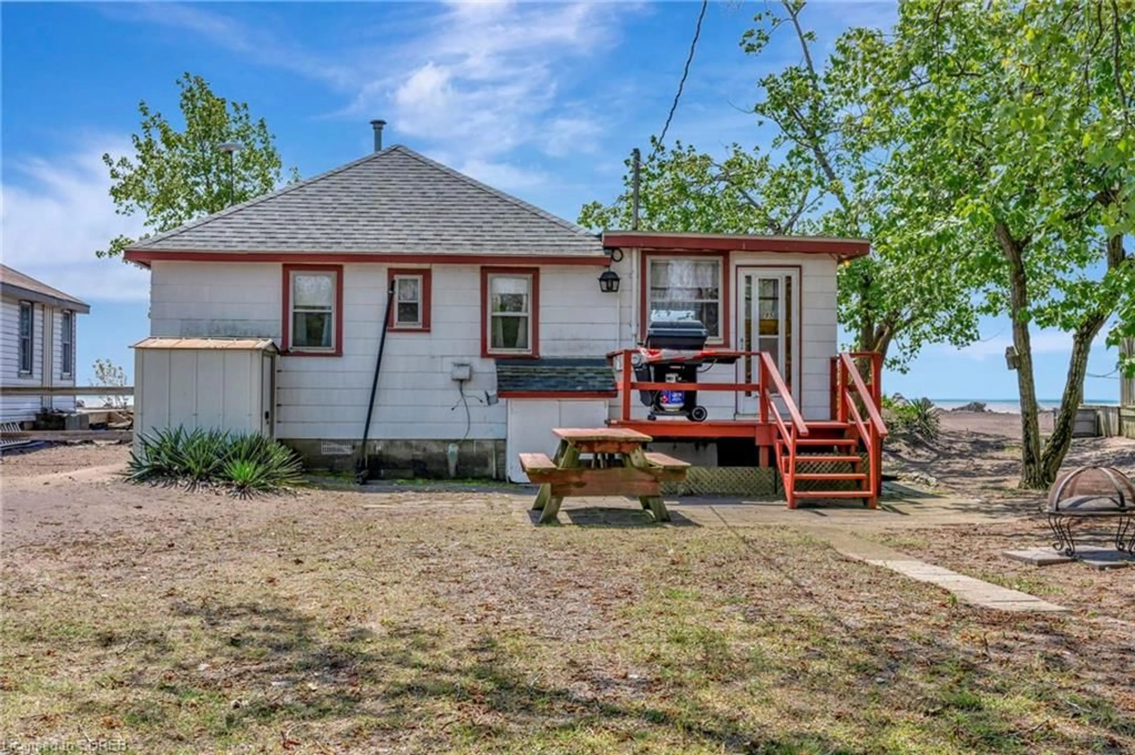 Cottage for 95 Erie Blvd, Long Point Ontario N0E 1M0