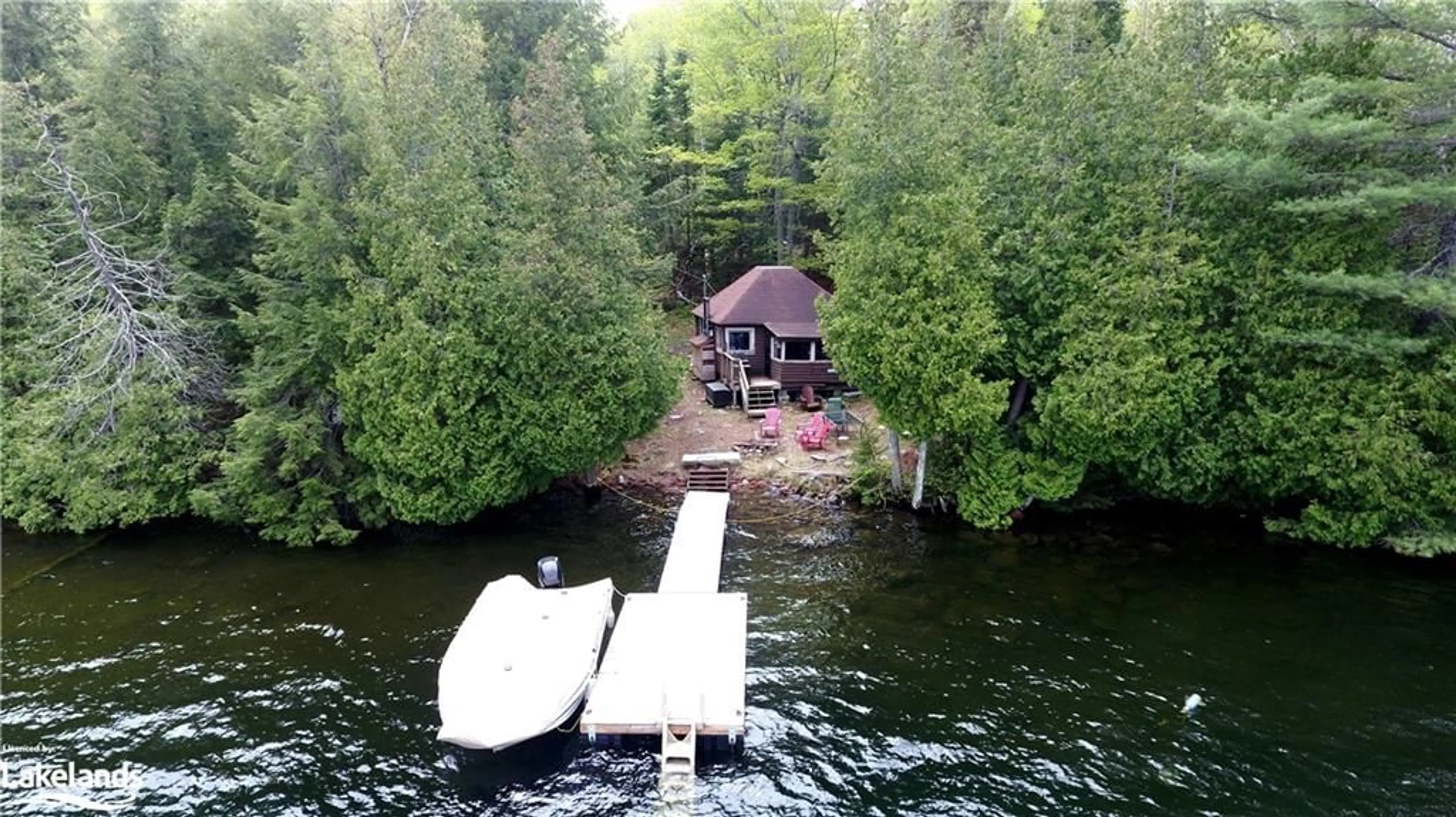Cottage for 1089 Rest-A-While Dr, Wilberforce Ontario K0L 1M1