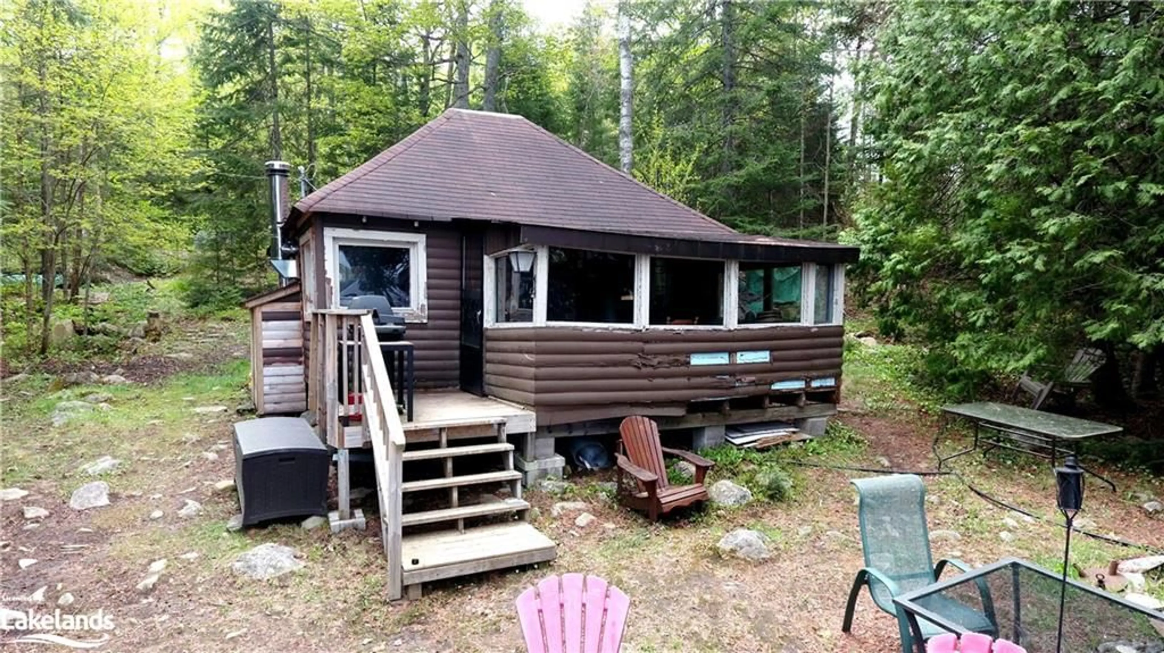 Cottage for 1089 Rest-A-While Dr, Wilberforce Ontario K0L 1M1