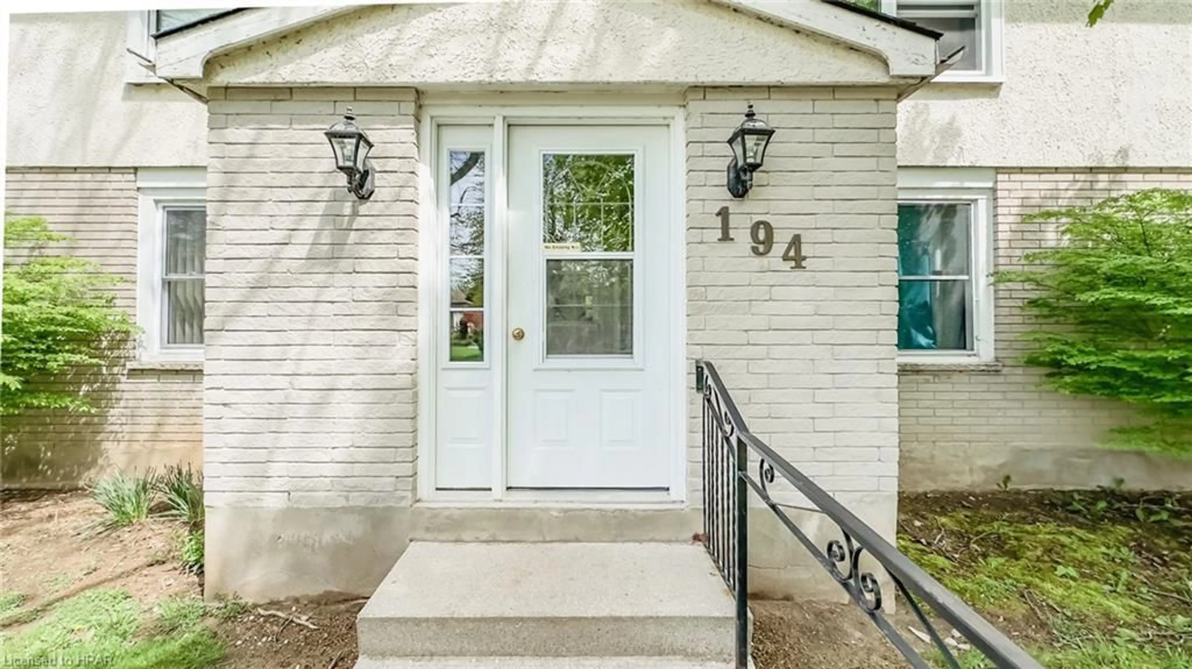 Indoor entryway, wood floors for 194 Bennett St, Goderich Ontario N7A 1X8