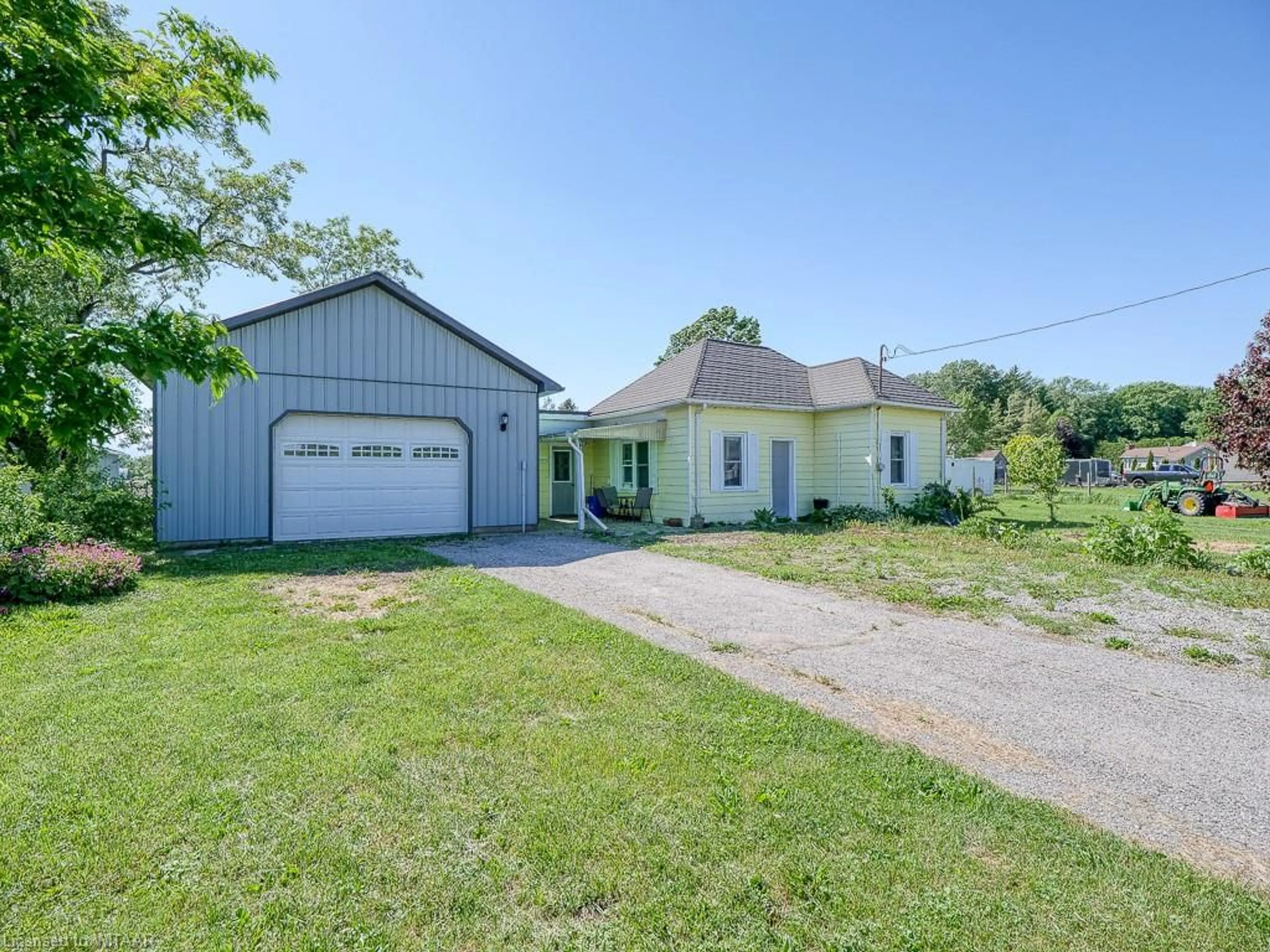 Frontside or backside of a home for 1253 Norfolk County Road 28, Frogmore Ontario N0E 1G0