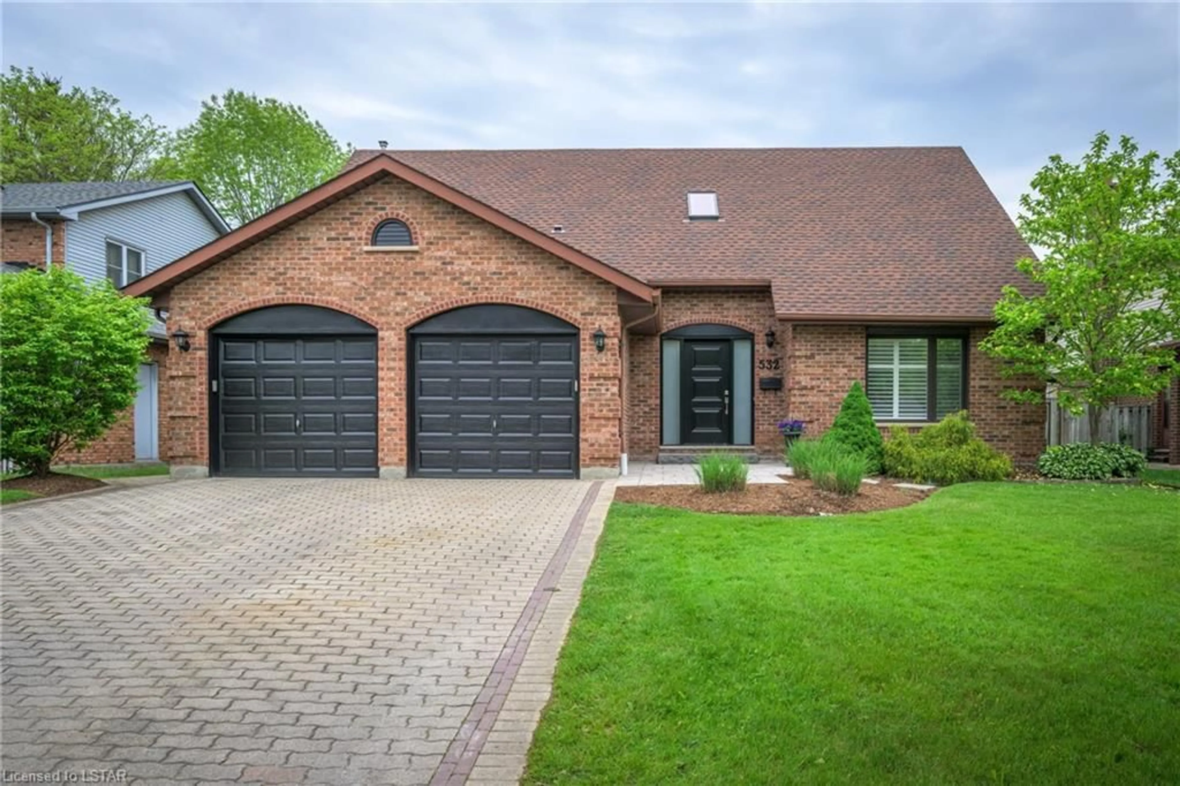 Home with brick exterior material for 532 Jeffreybrook Dr, London Ontario N5X 2S6