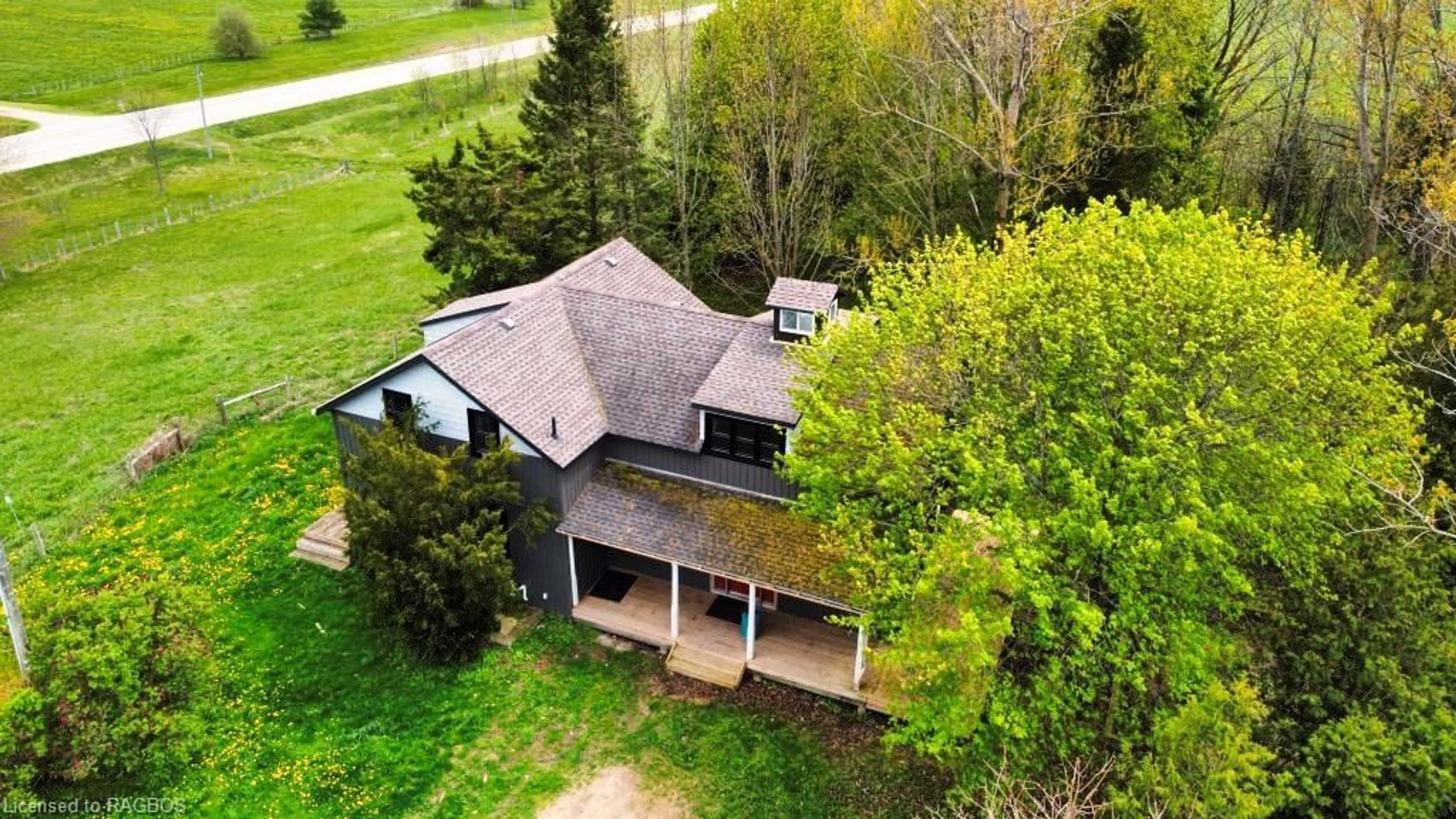 Cottage for 3585 Bruce Road 3, Saugeen Shores Ontario N0G 2N0
