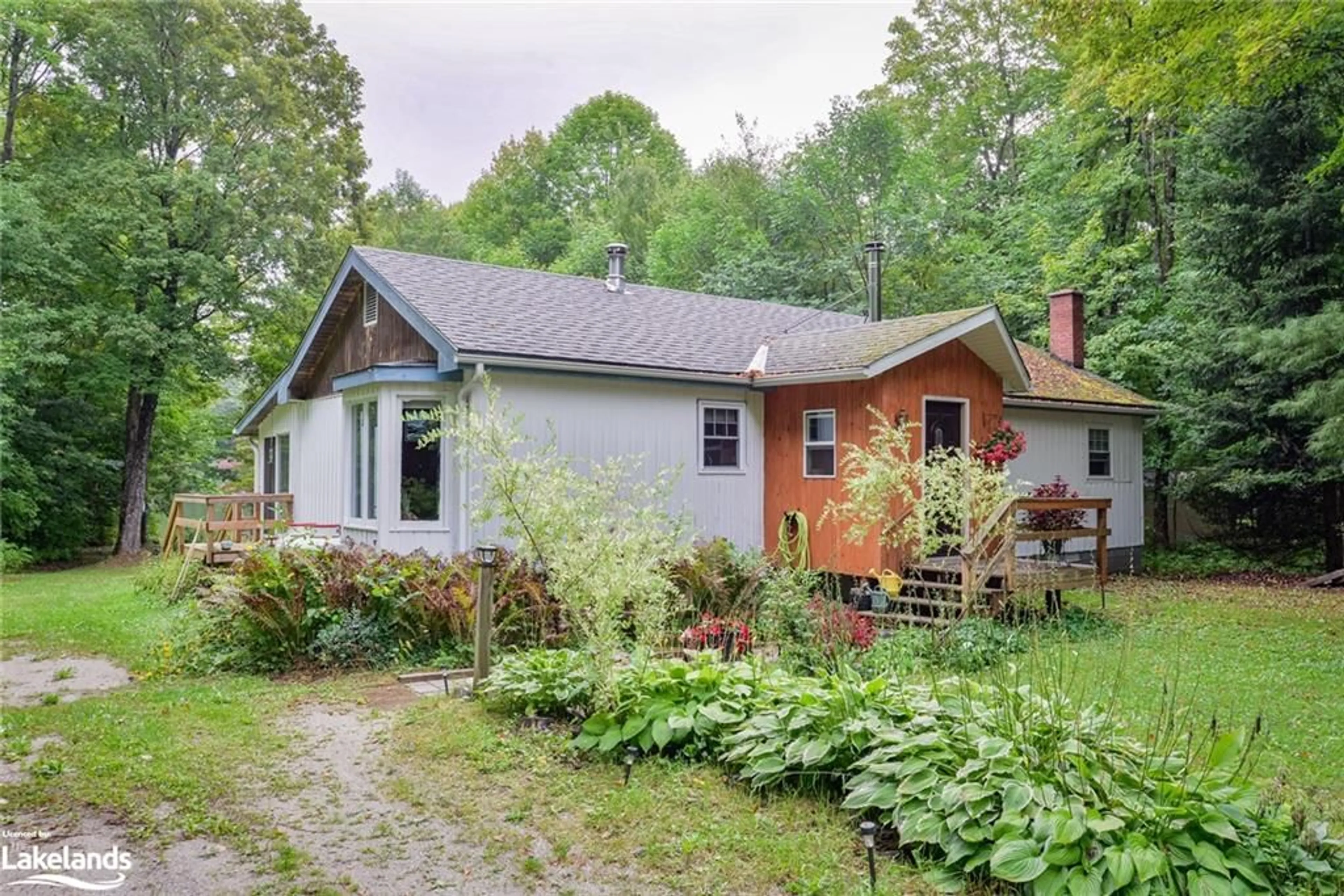 Cottage for 399 Otter Lake Rd, Huntsville Ontario P1H 0H8