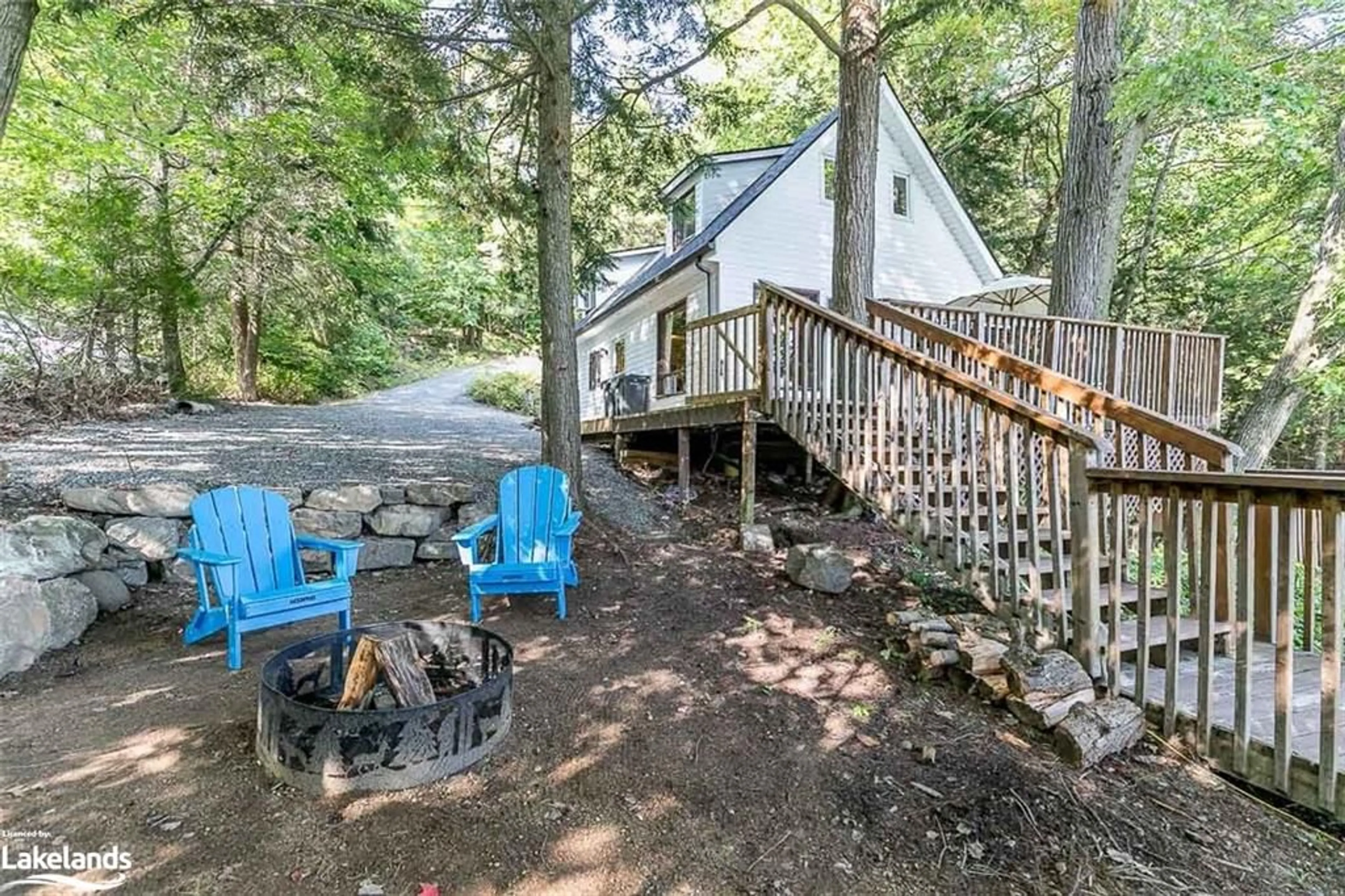 Cottage for 22 Peninsula Trail, Seguin Ontario P2A 2W8