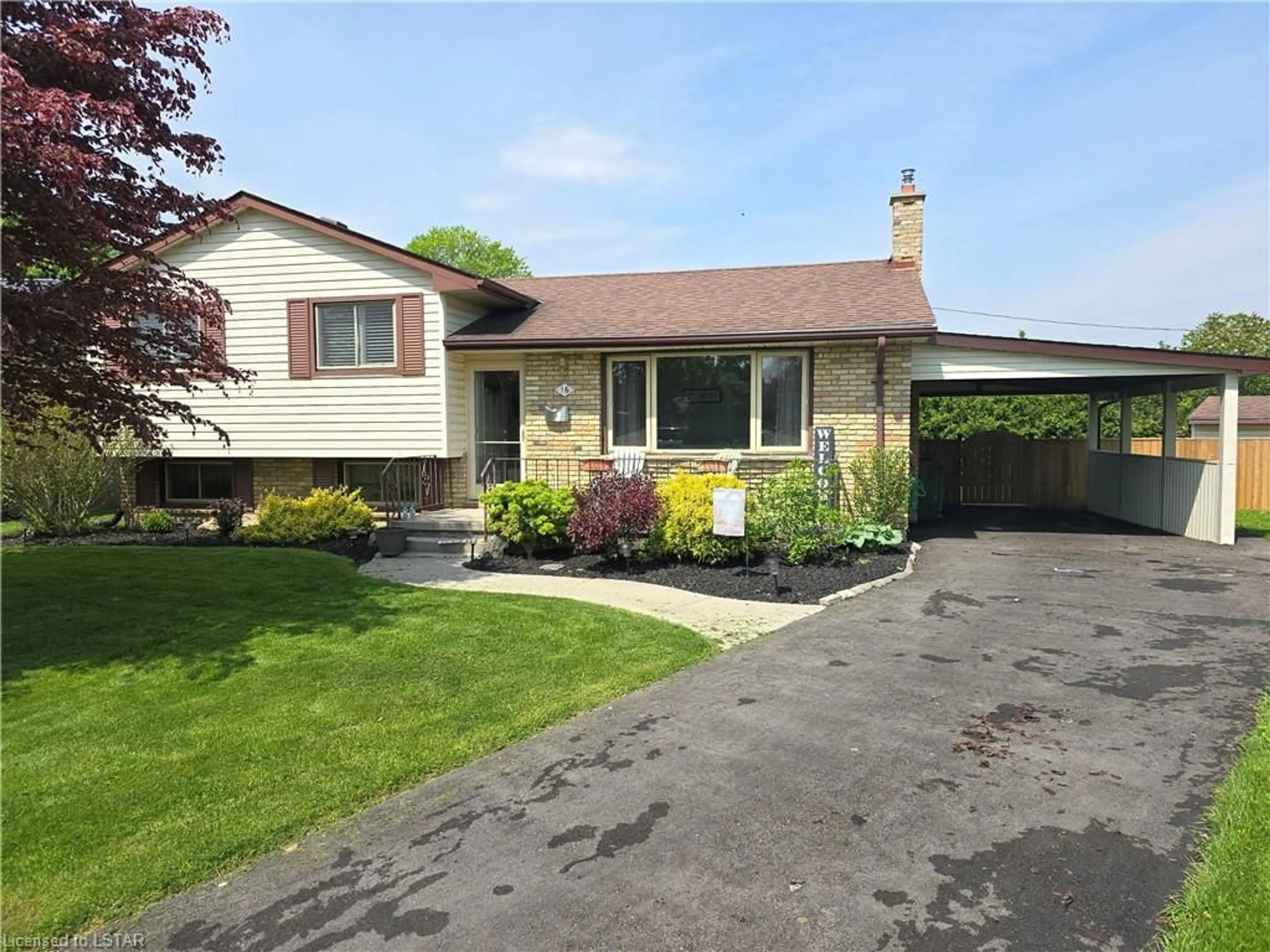 Frontside or backside of a home for 16 Gustin Pl, St. Thomas Ontario N5R 1T2