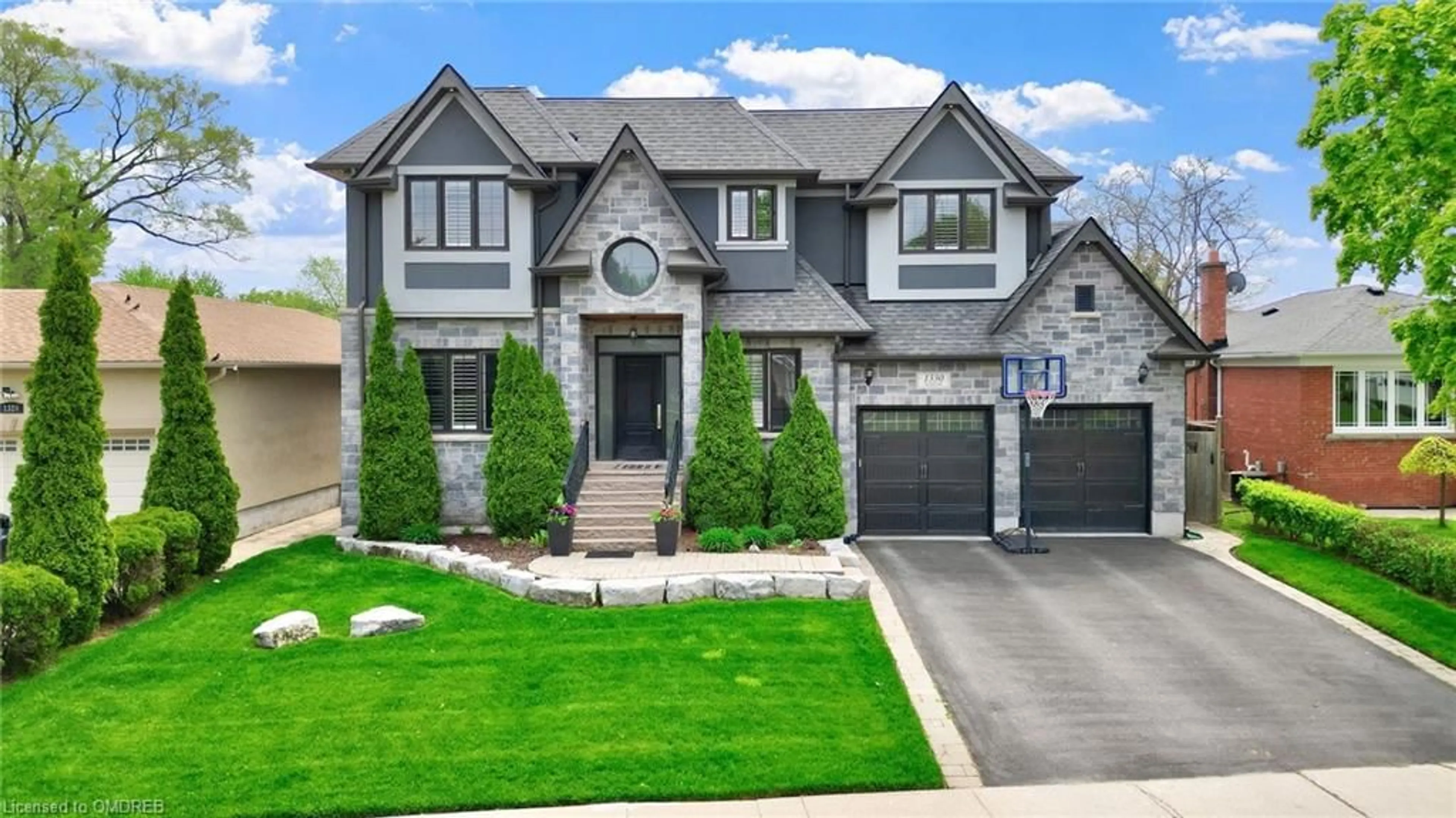 Frontside or backside of a home for 1330 Tansley Dr, Oakville Ontario L6L 2N4