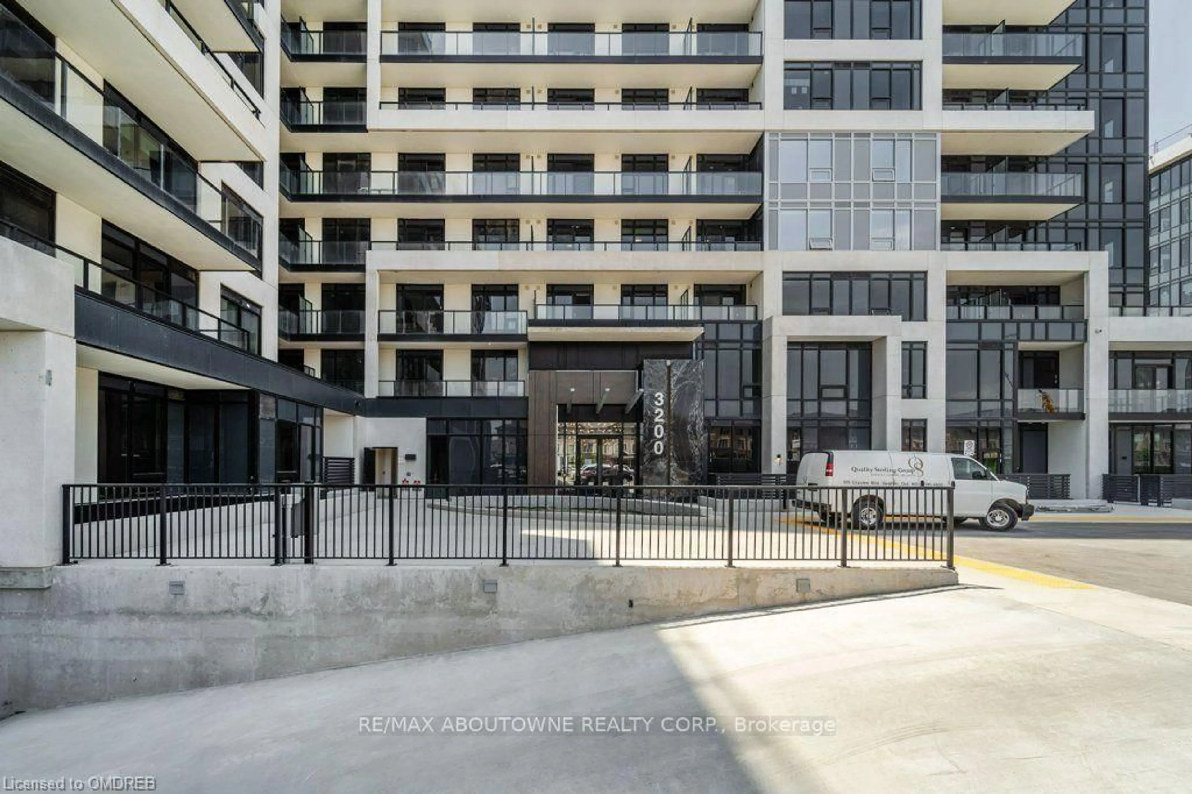 A pic from exterior of the house or condo for 3200 William Coltson Ave #308, Oakville Ontario L6H 7W6