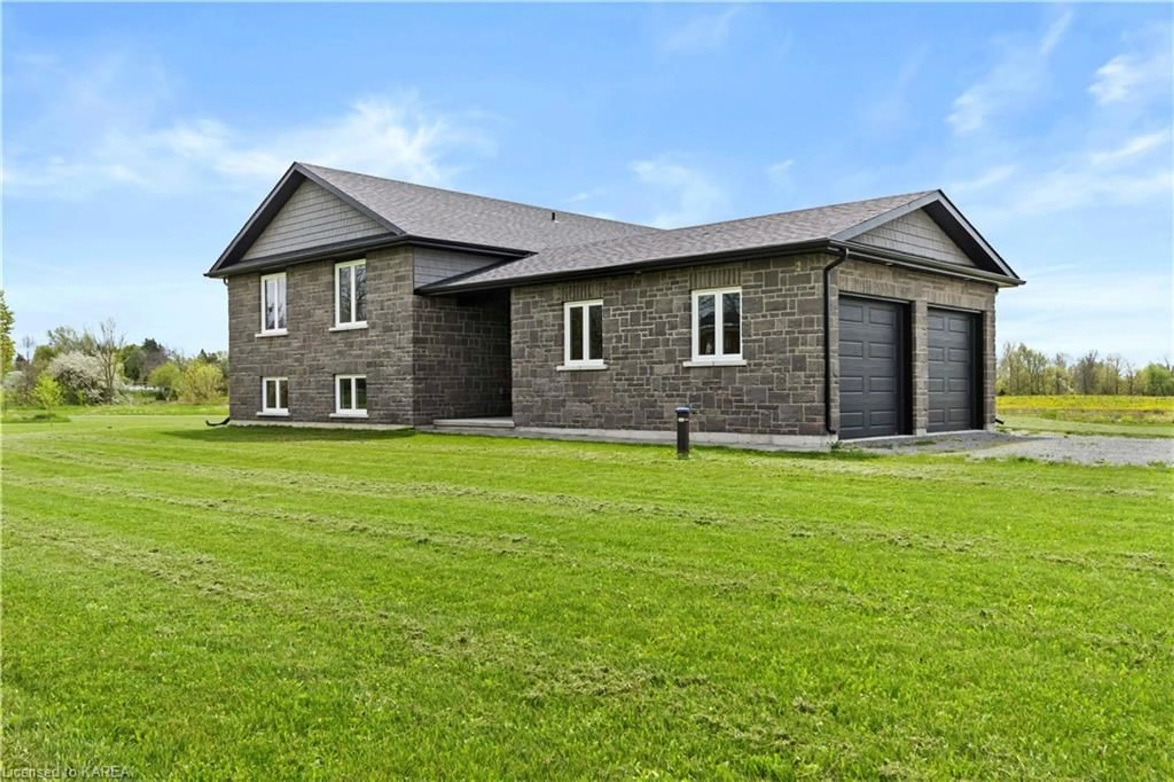 Frontside or backside of a home, cottage for 101 Bittersweet Rd, Harrowsmith Ontario K0H 1W0