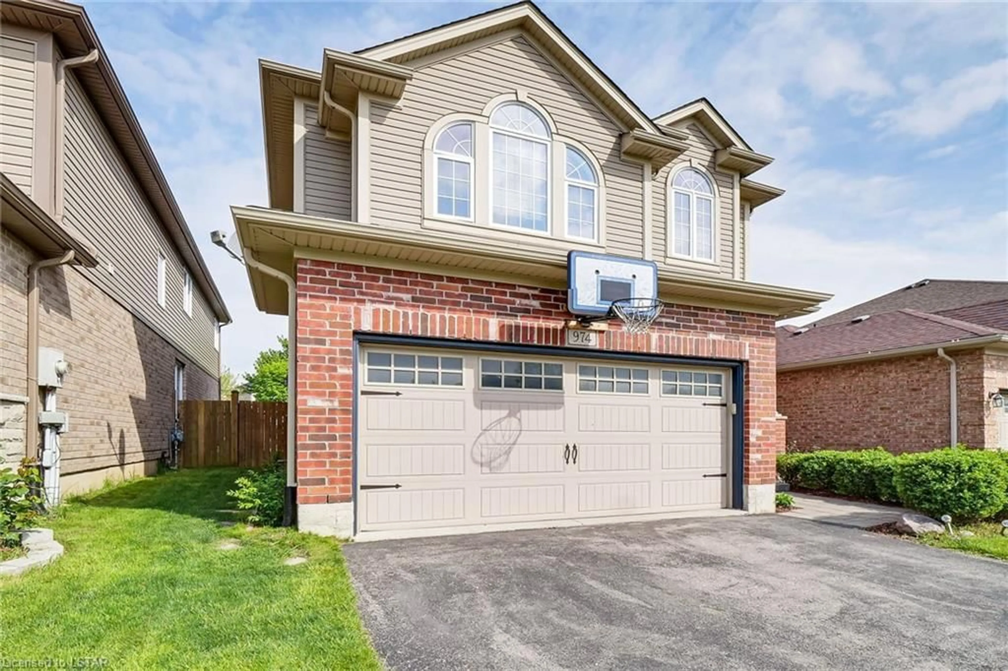 Frontside or backside of a home for 974 Grenfell Dr, London Ontario N5X 4R8