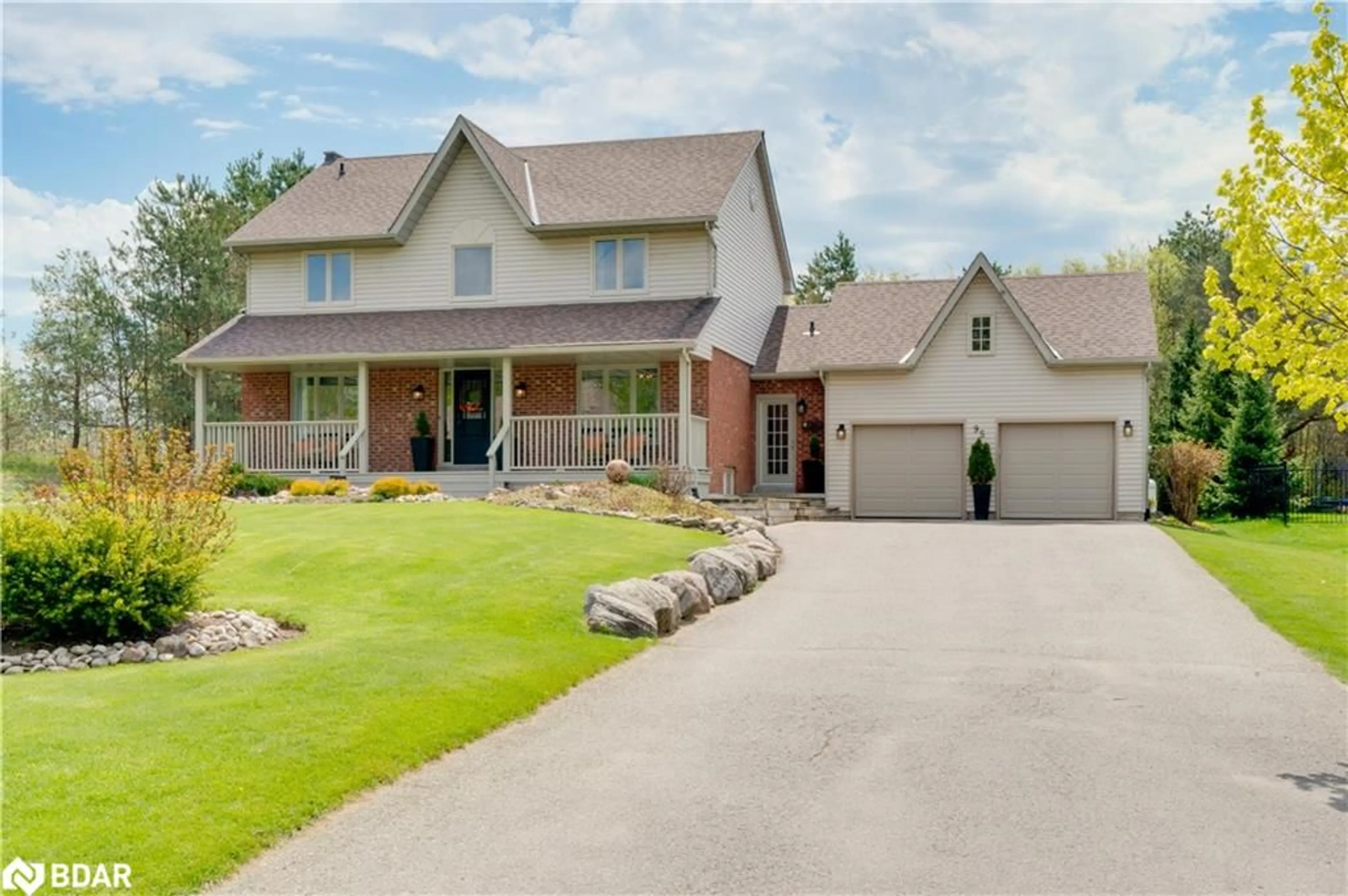 Frontside or backside of a home for 95 Highland Dr, Oro-Medonte Ontario L0L 2L0