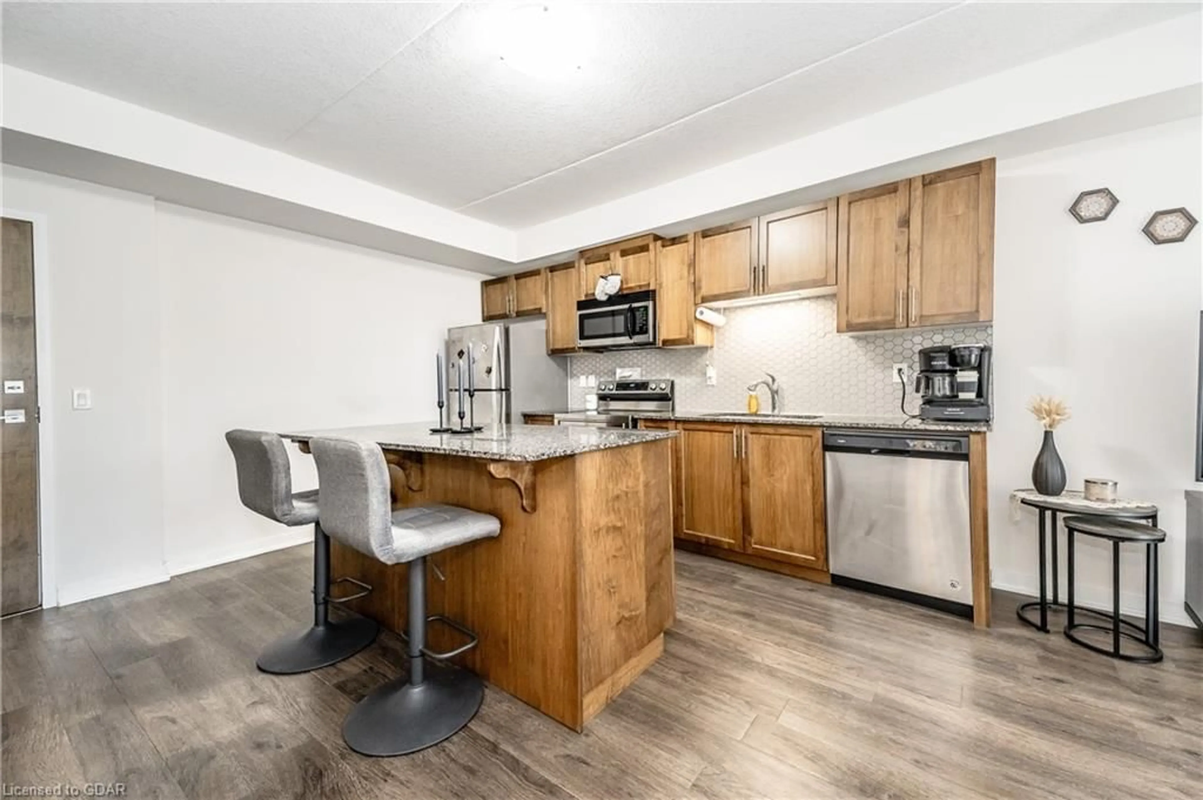 Standard kitchen for 25 Kay Cres #LL10, Guelph Ontario N1L 1H1