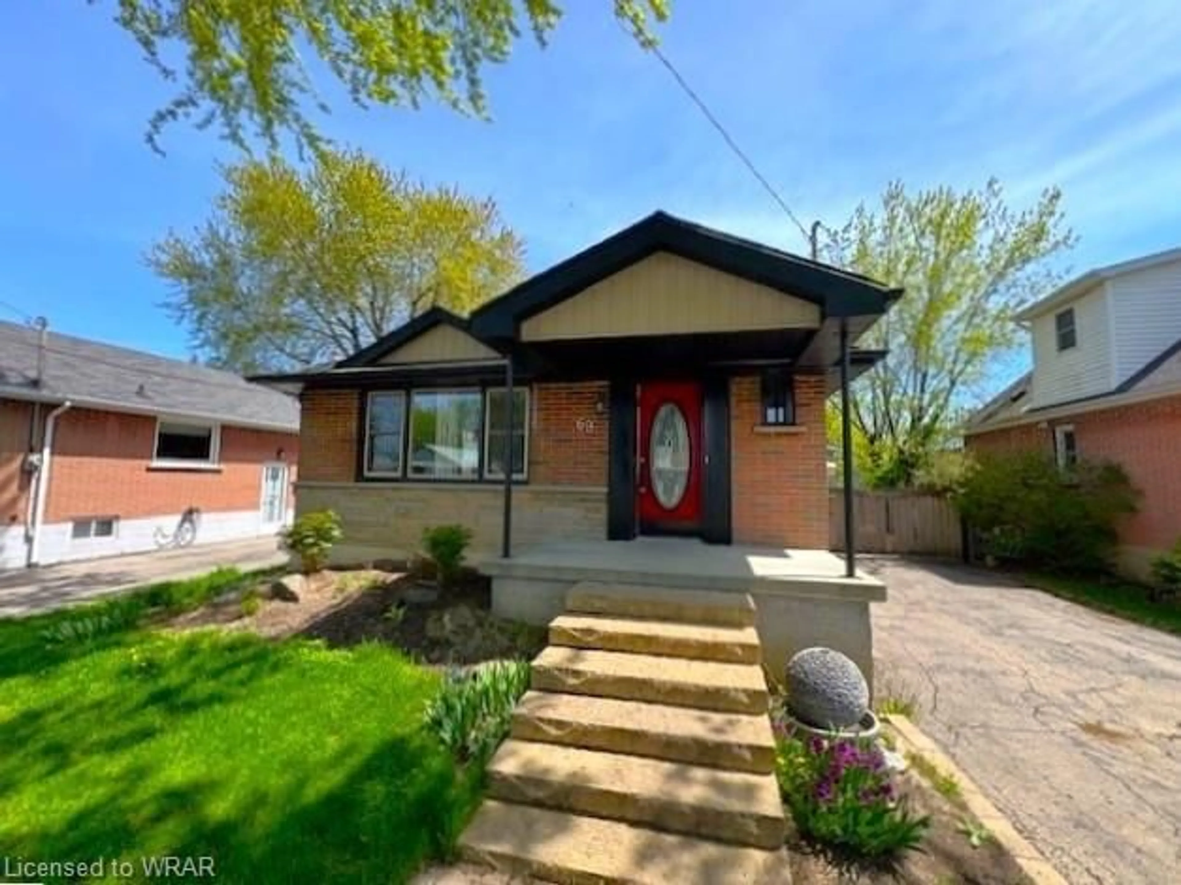 Frontside or backside of a home for 69 David Ave, Hamilton Ontario L9A 3V2