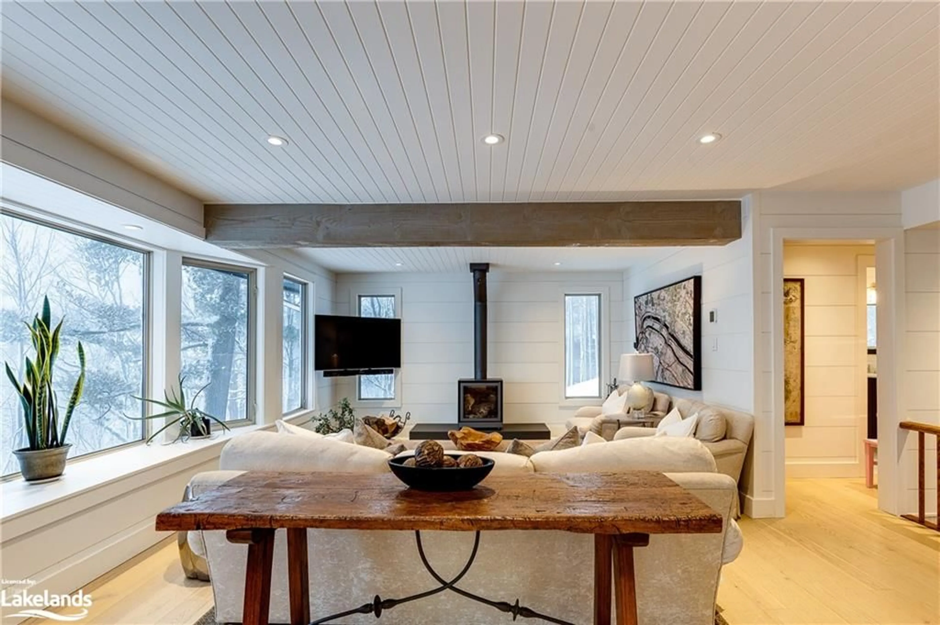 Living room, wood floors for 36 Oakridge Rd, McDougall Ontario P2A 2W9