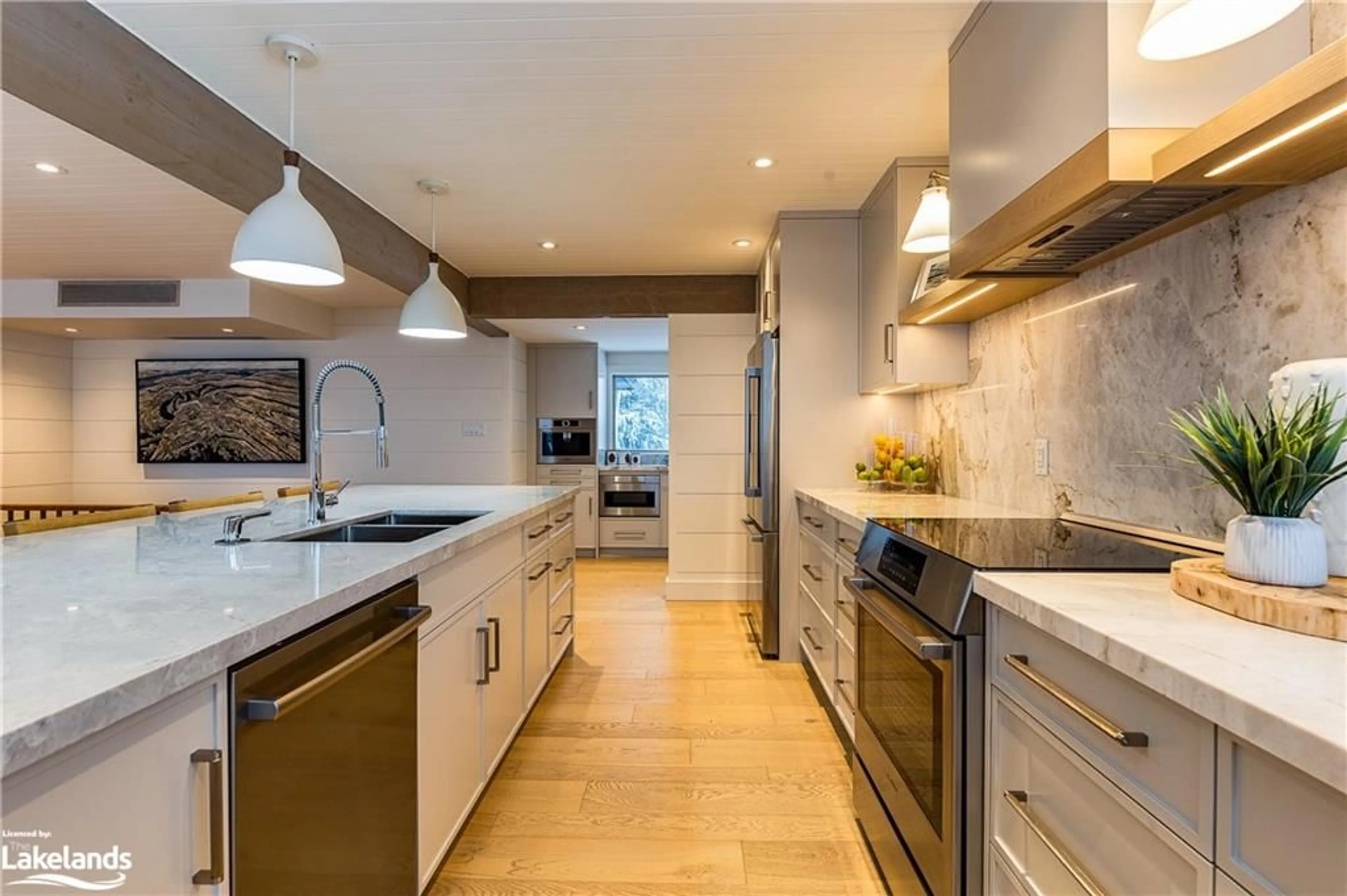 Contemporary kitchen, wood floors for 36 Oakridge Rd, McDougall Ontario P2A 2W9