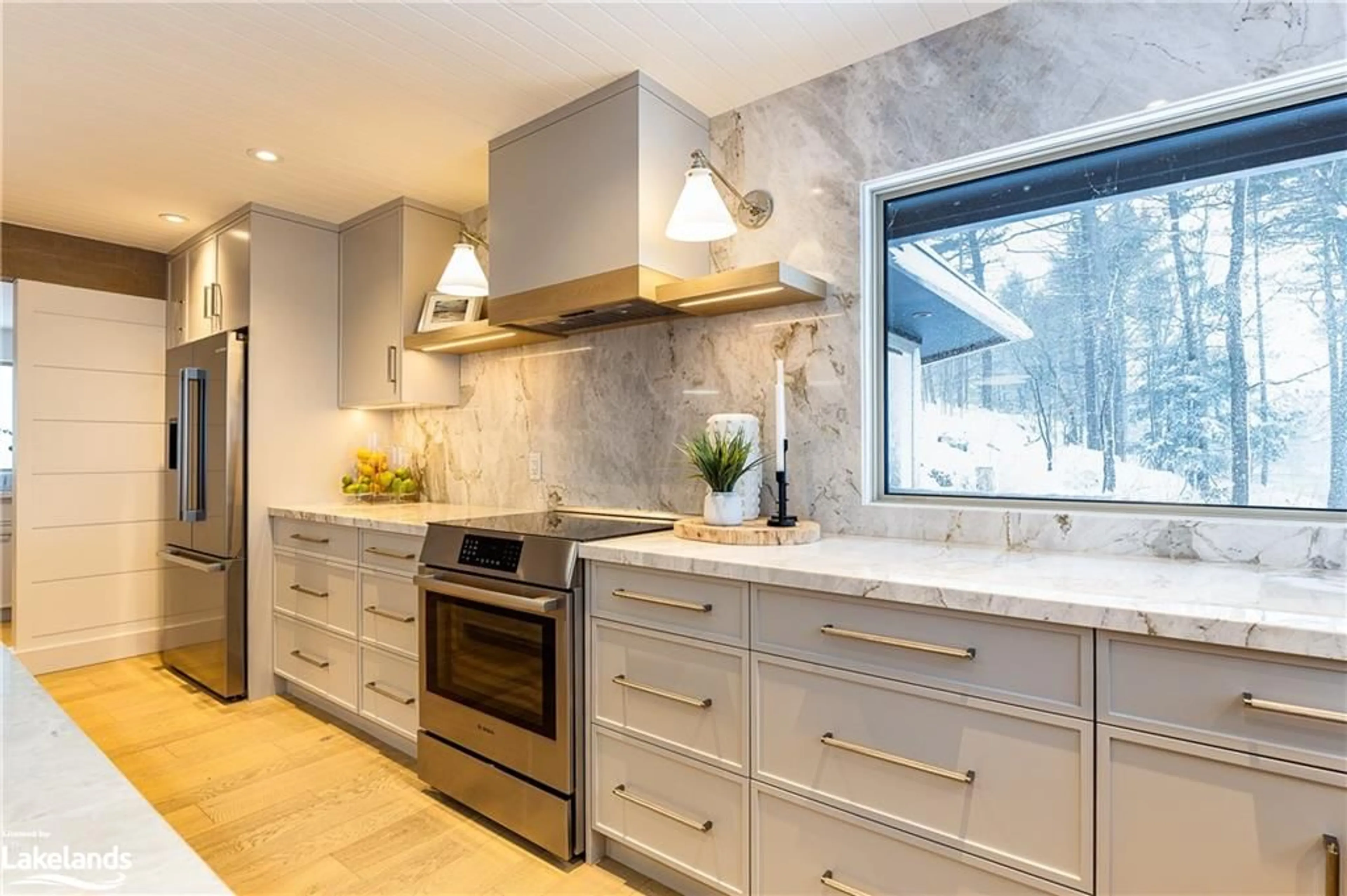 Contemporary kitchen, wood floors, cottage for 36 Oakridge Rd, McDougall Ontario P2A 2W9