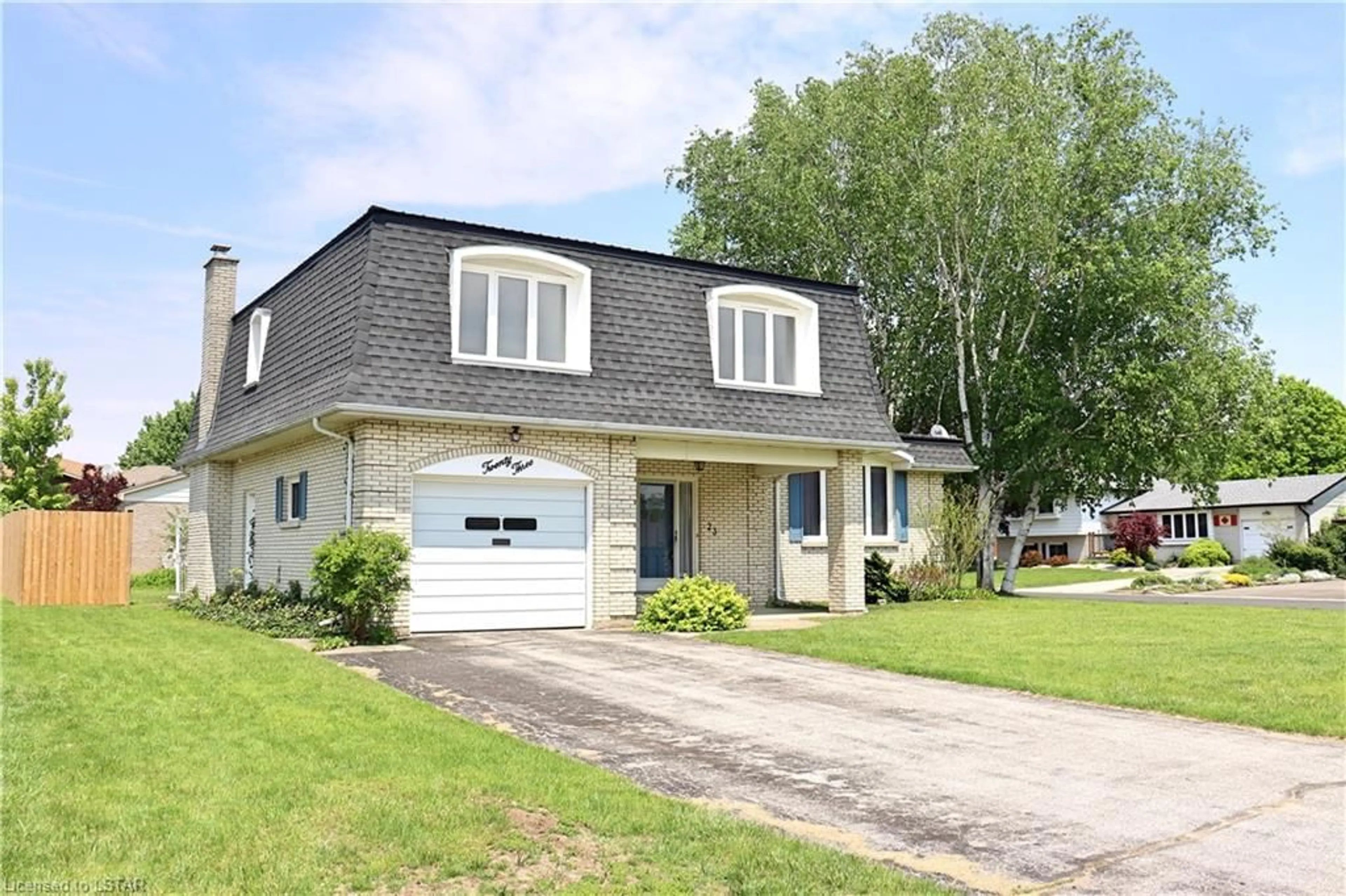 Frontside or backside of a home for 23 Moore Ave, Aylmer Ontario N5H 2Y6