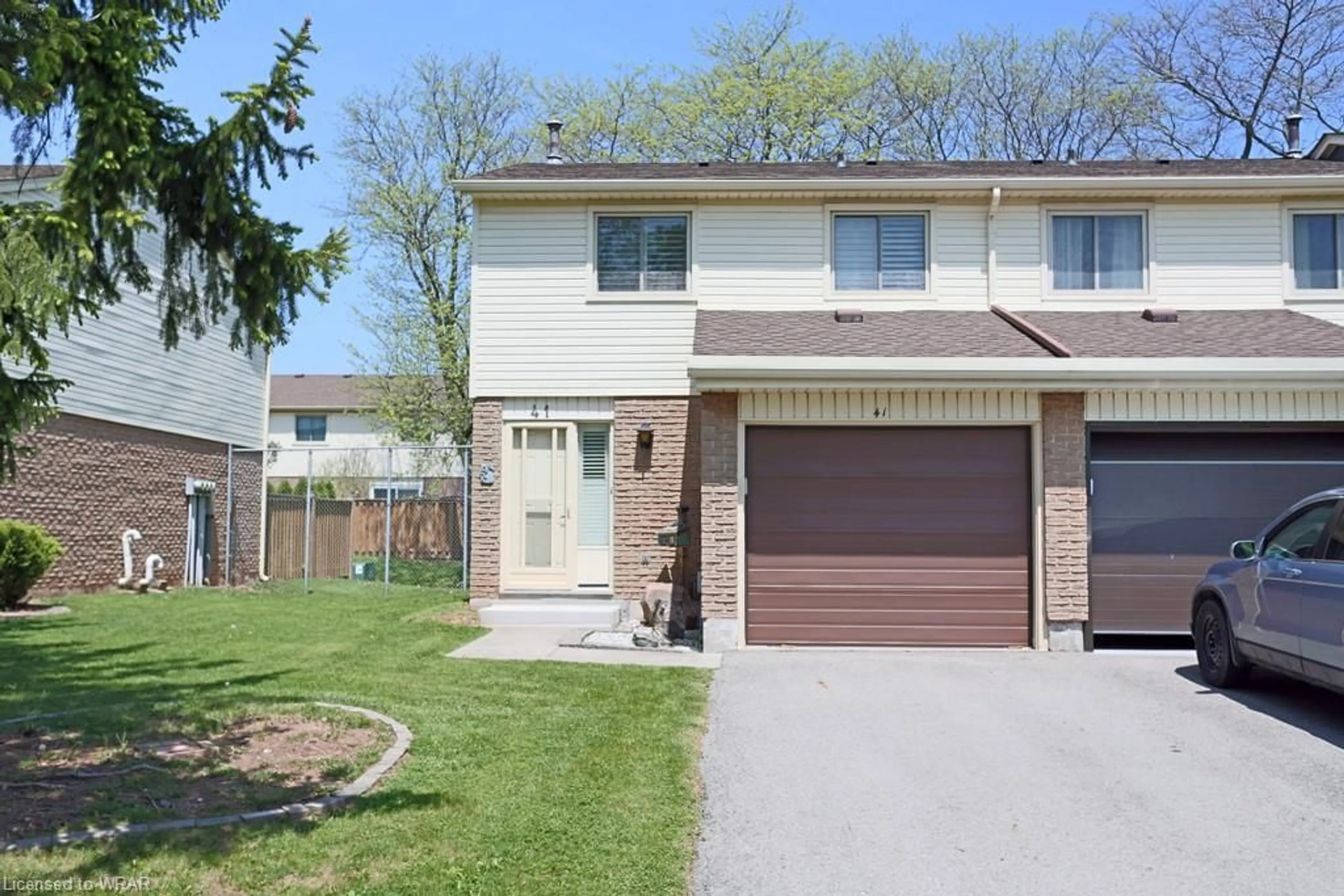 A pic from exterior of the house or condo for 150 Gateshead Cres #41, Stoney Creek Ontario L8G 4A7