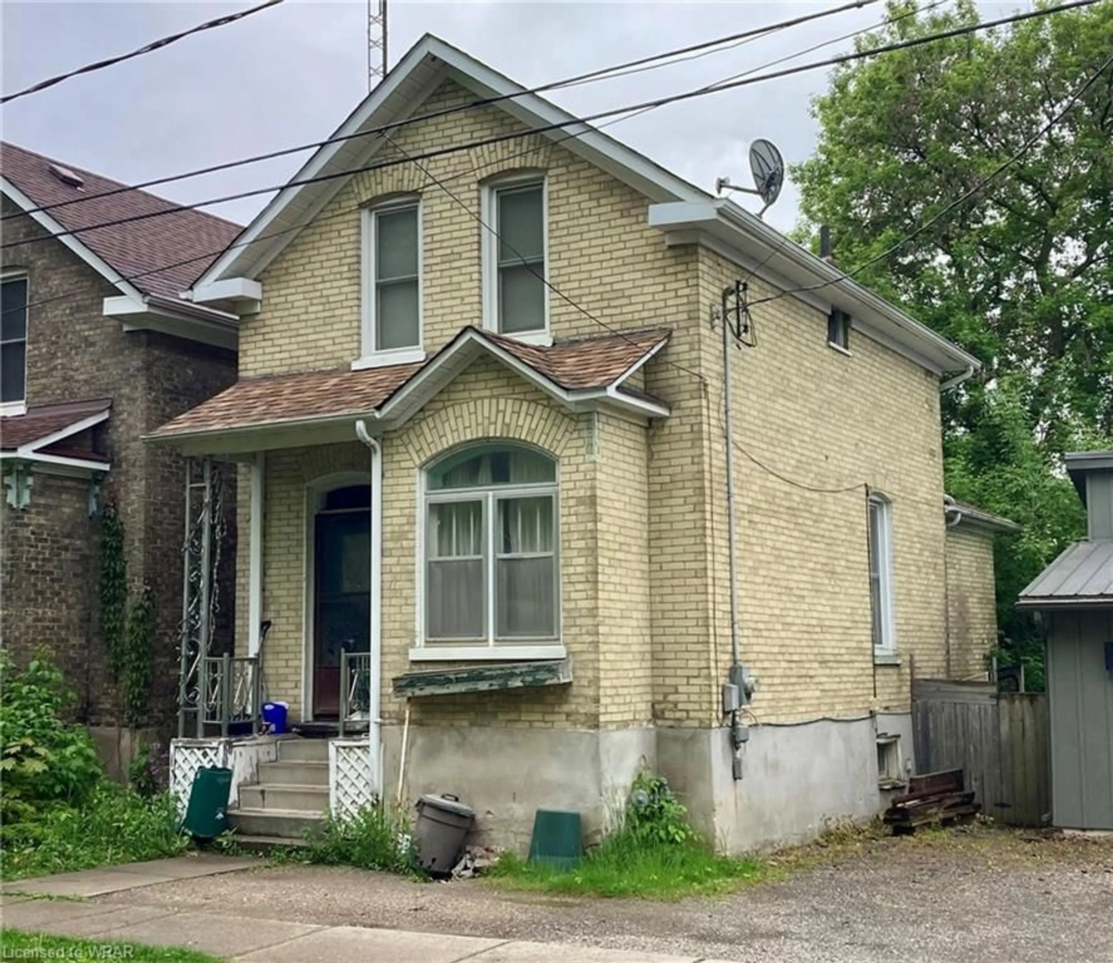 Frontside or backside of a home for 68 Spruce St, Cambridge Ontario N1R 4K3