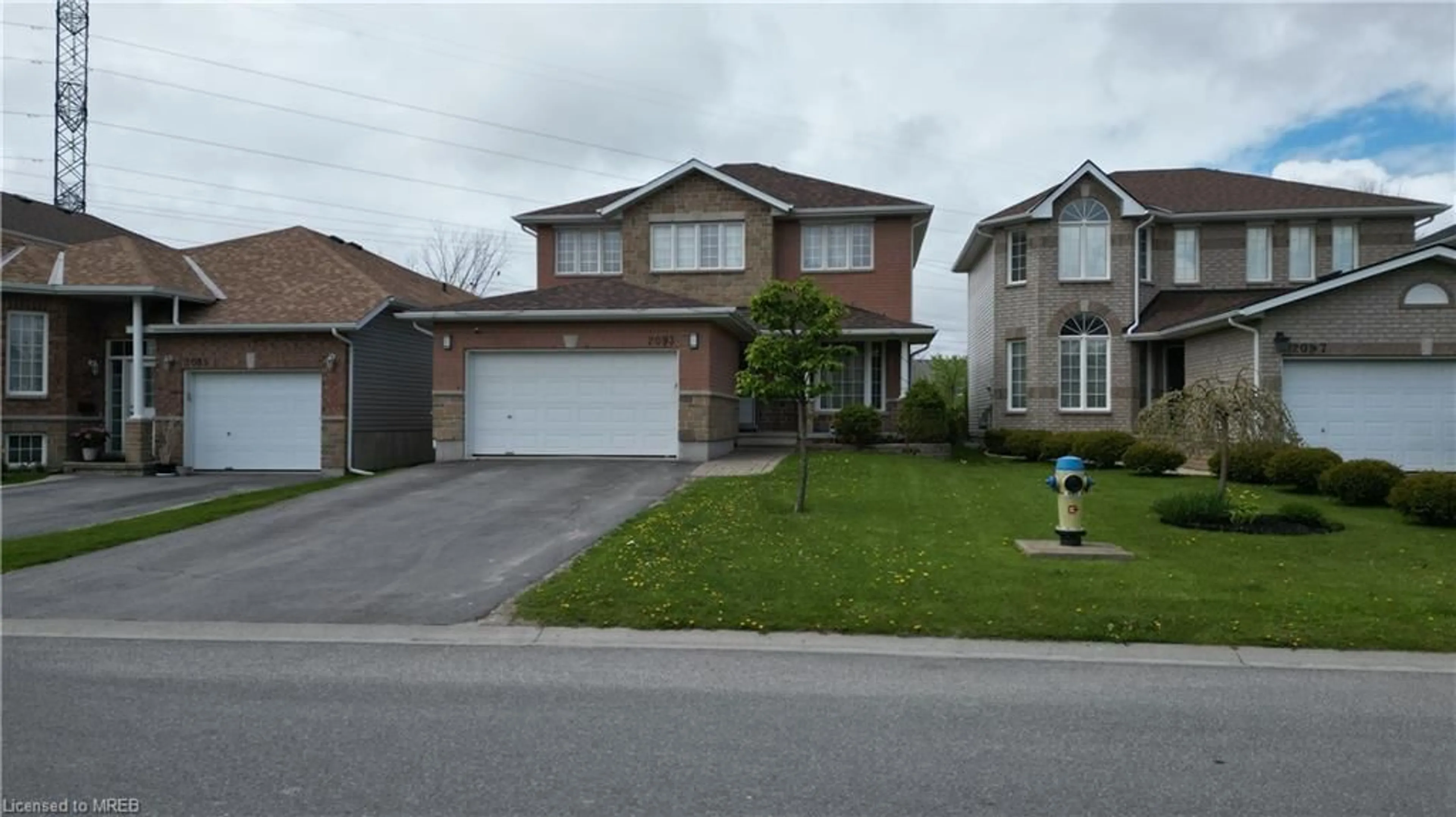 Frontside or backside of a home for 2093 Swanfield St, Kingston Ontario K7M 0A9
