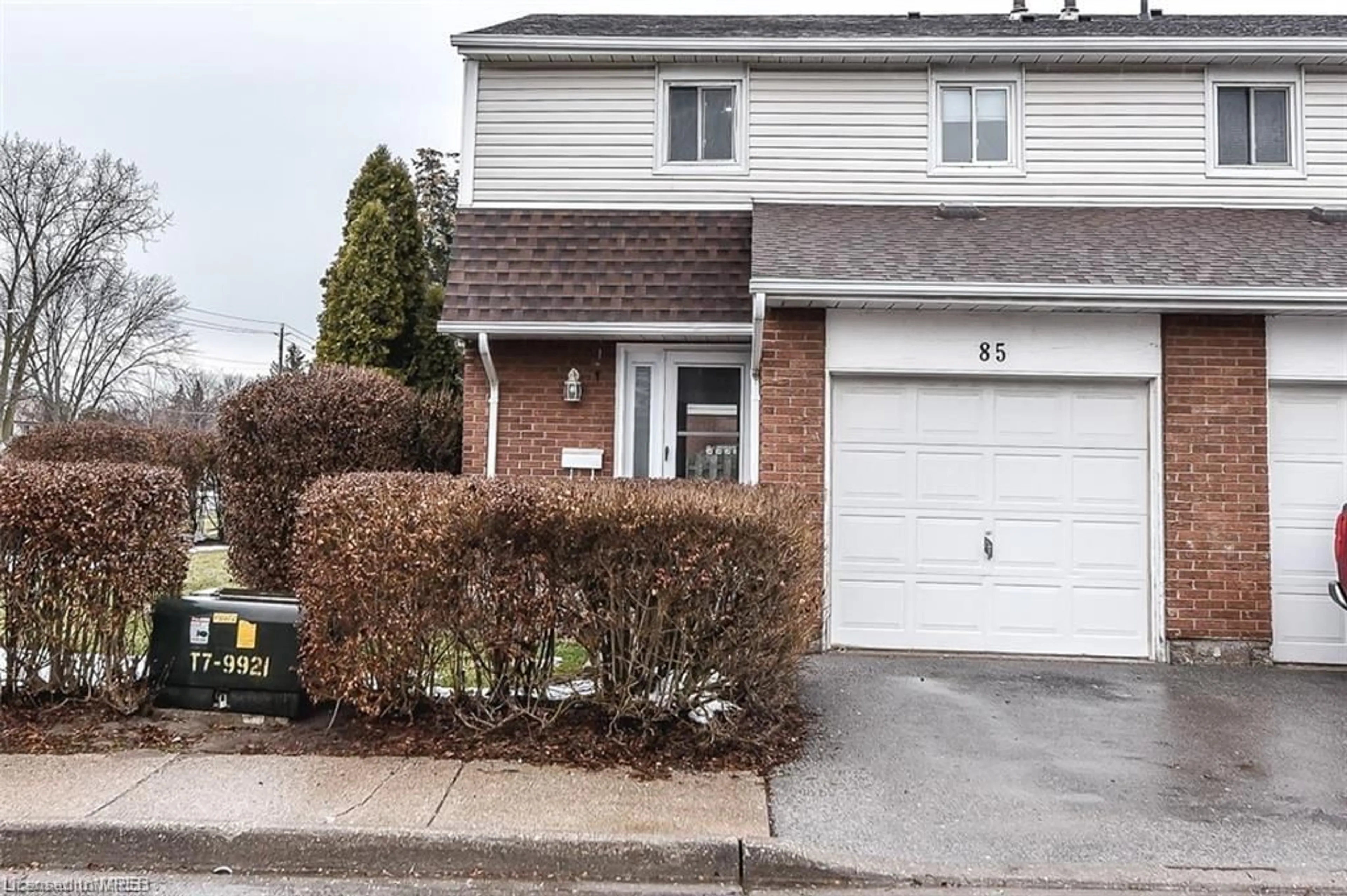 A pic from exterior of the house or condo for 286 Cushman Rd #85, St. Catharines Ontario L2M 6Z2