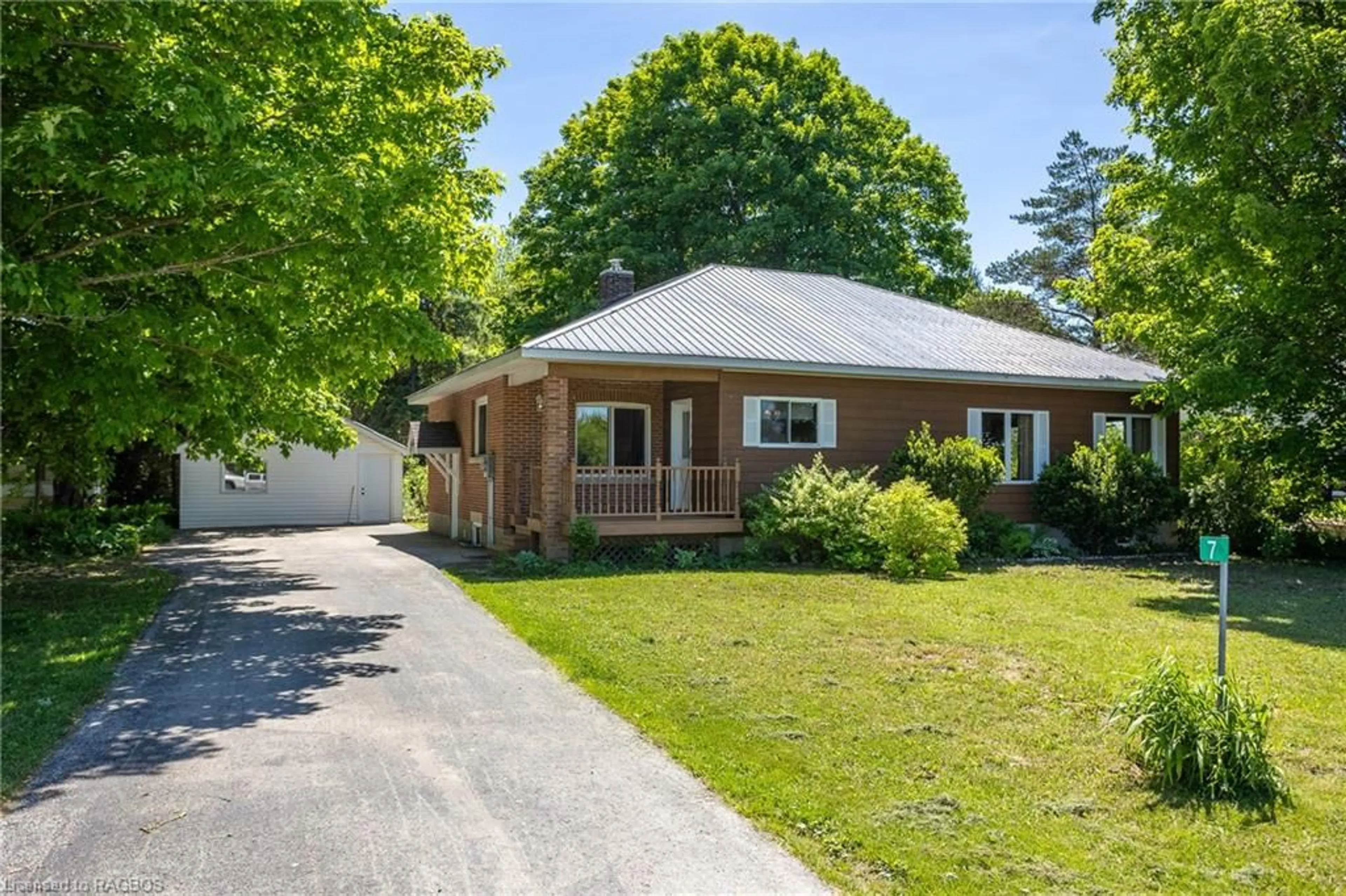 Frontside or backside of a home for 7 Park Head Rd, Park Head Ontario N0H 2T0