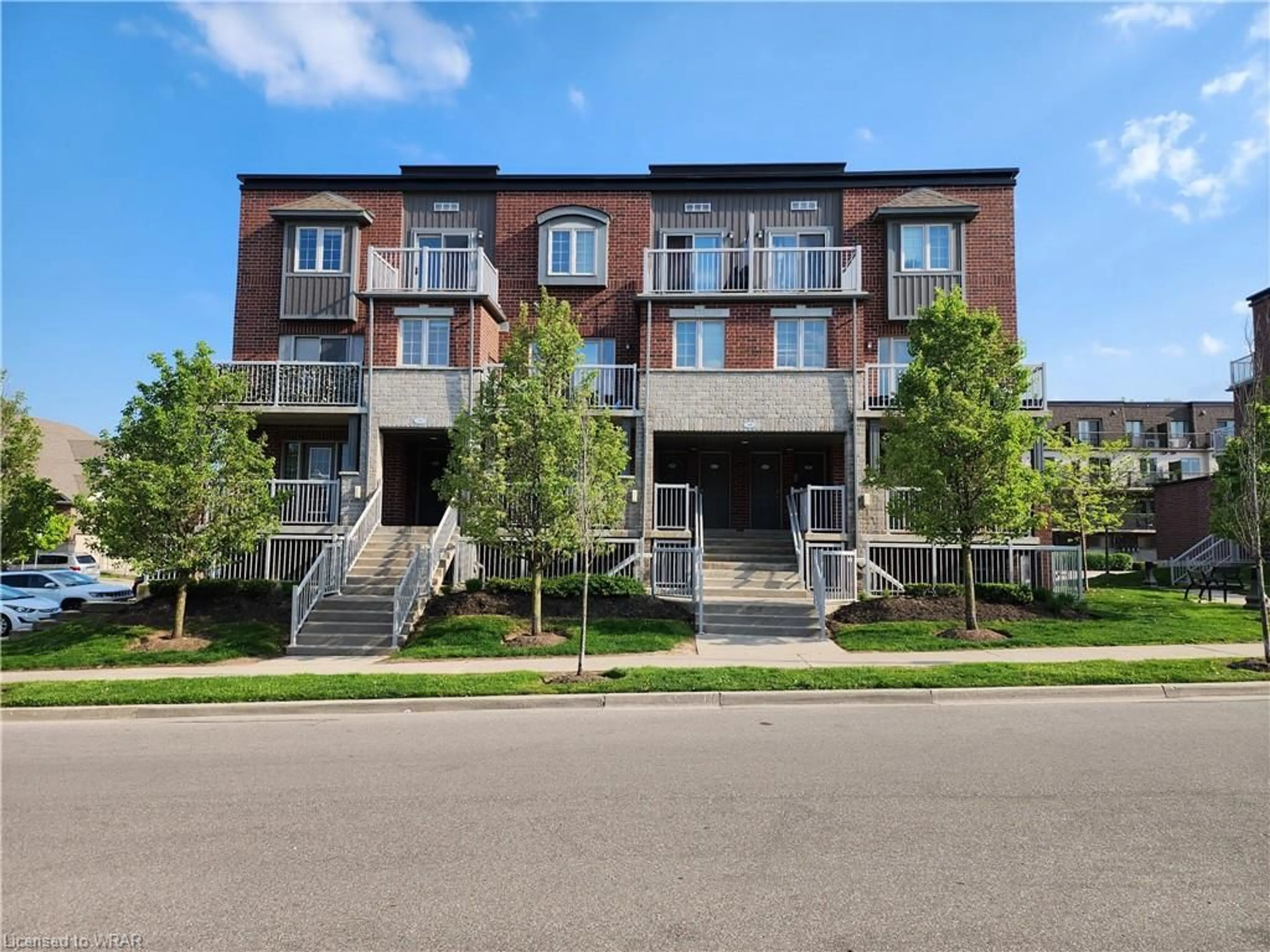 A pic from exterior of the house or condo for 28 Sienna St #H, Kitchener Ontario N2R 0H7