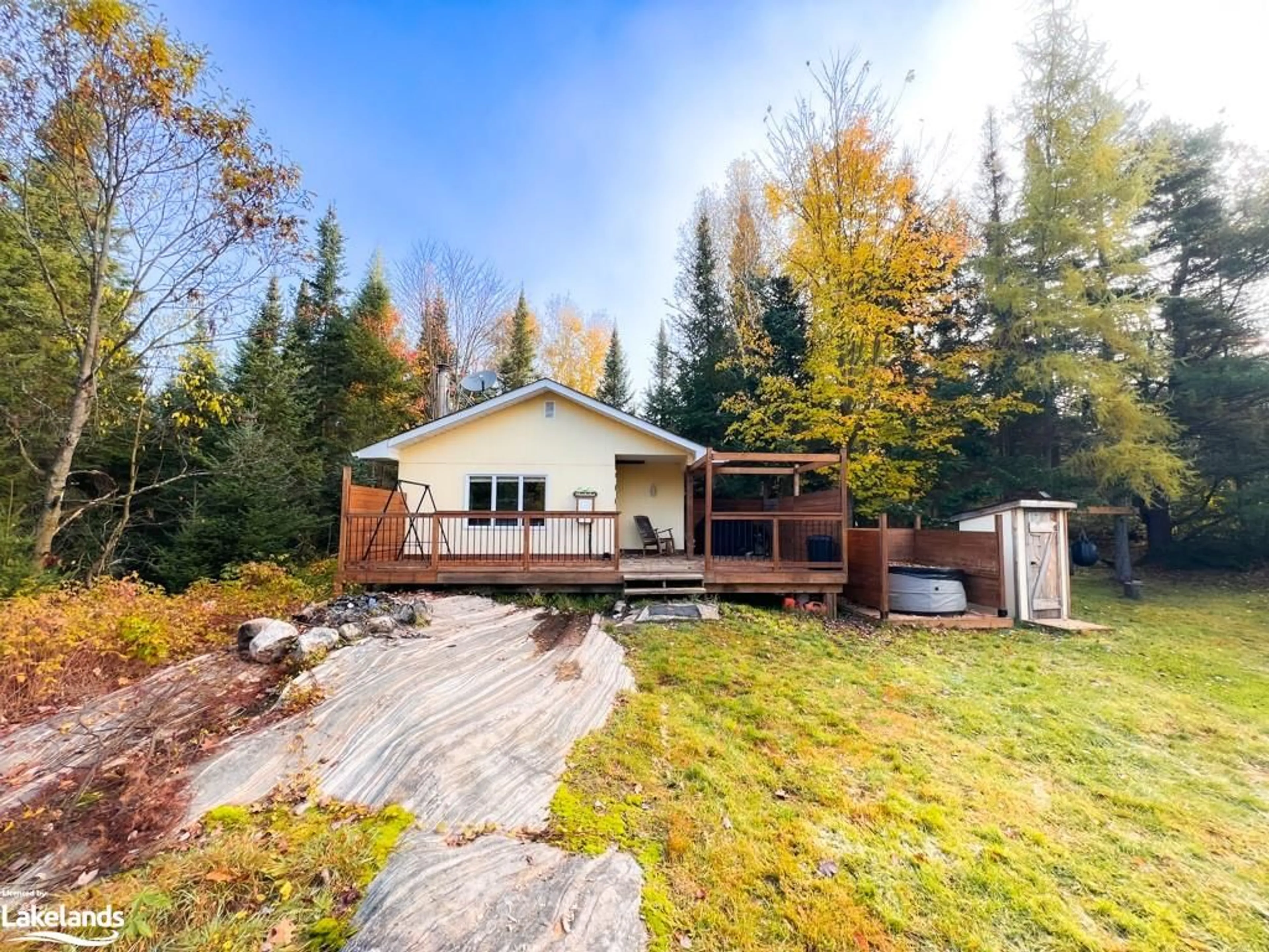 Cottage for 17 Ainslie Lake Dr, Whitestone Ontario P0A 1G0