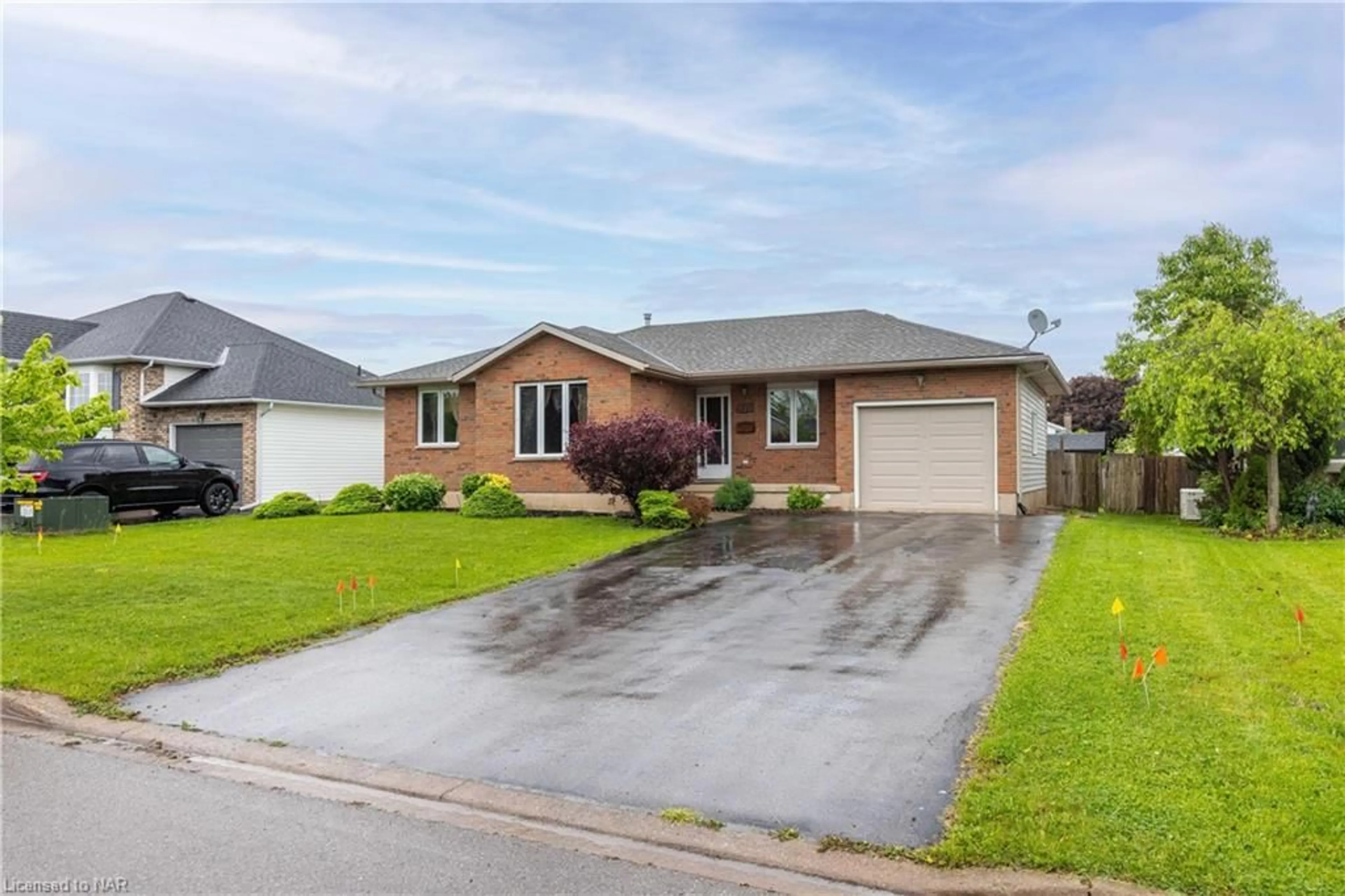 Frontside or backside of a home for 976 Colette Rd, Fort Erie Ontario L2A 6G9