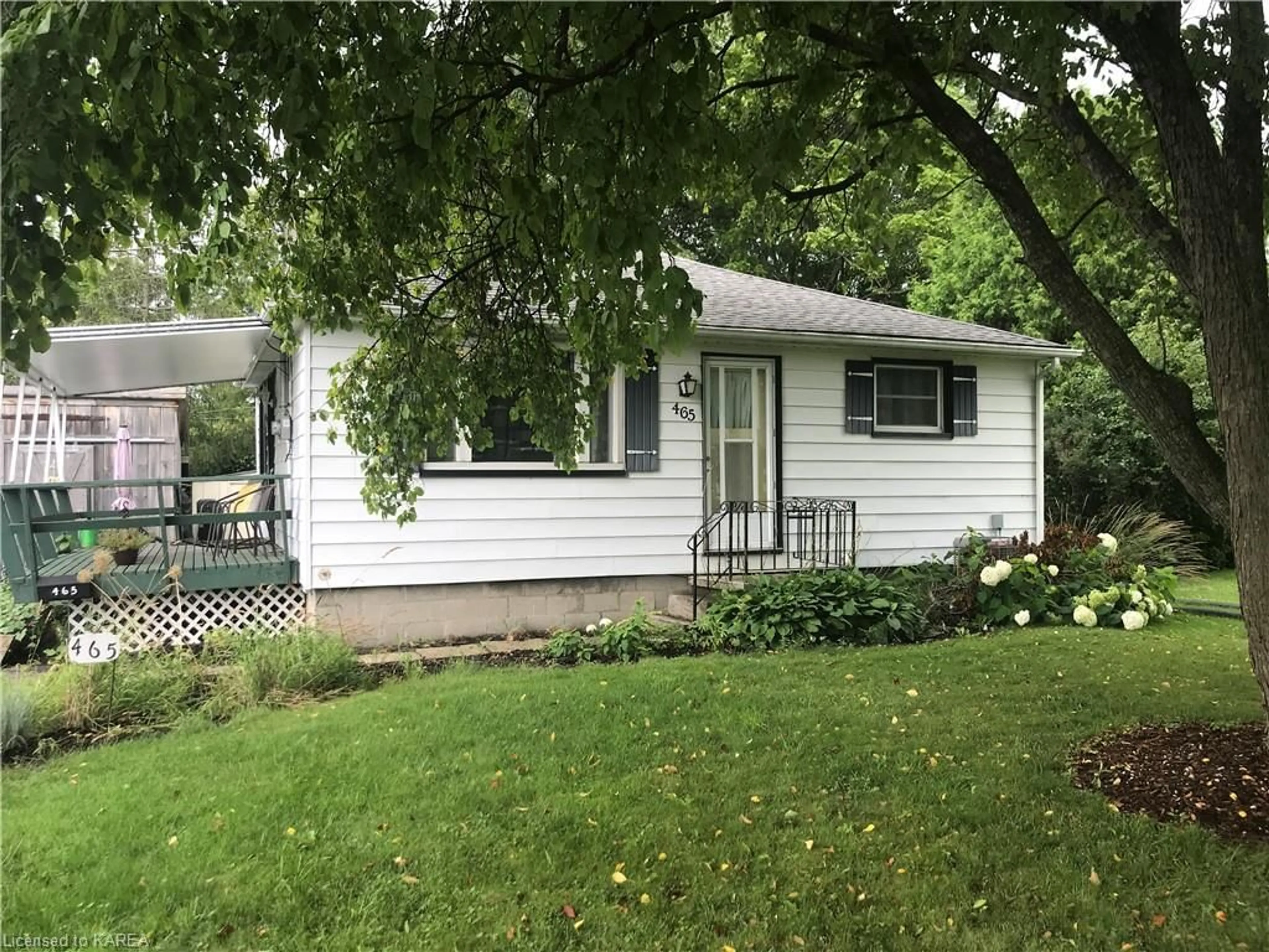 Frontside or backside of a home for 465 Dundas Street West, Napanee Ontario K7R 2B9