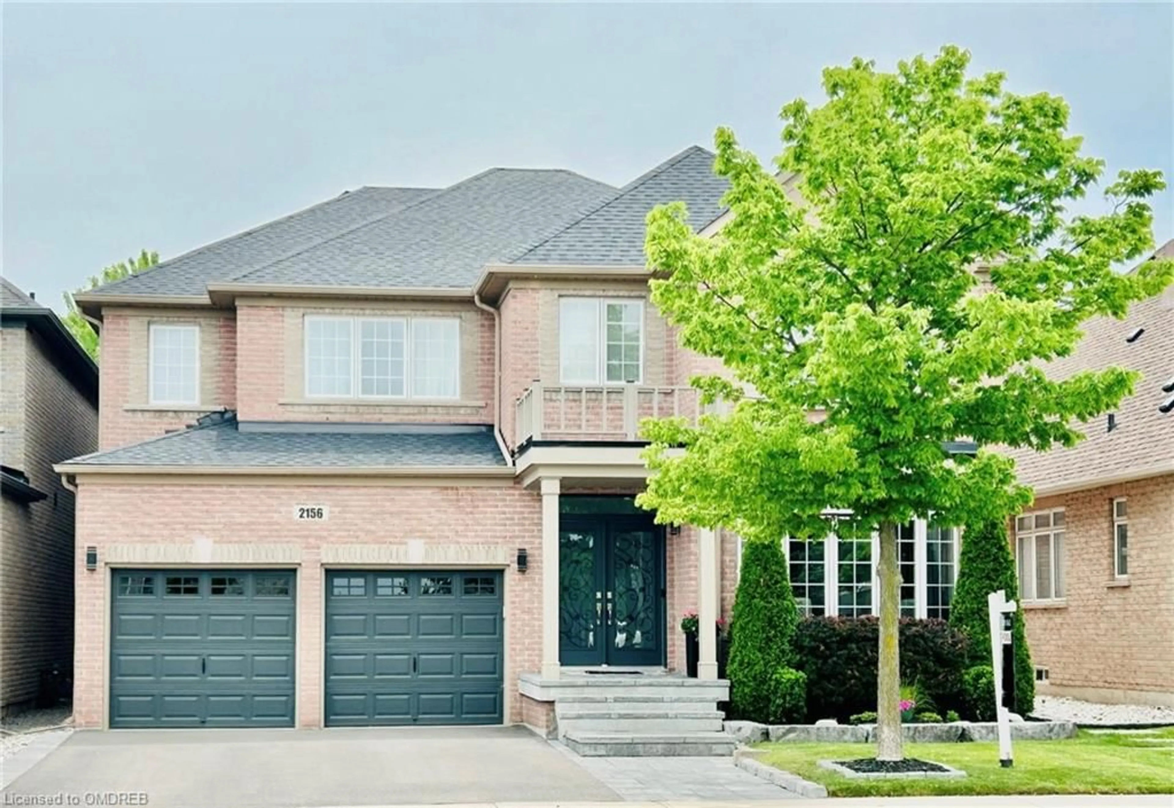 Frontside or backside of a home for 2156 Colonel William Pky, Oakville Ontario L6M 0B8