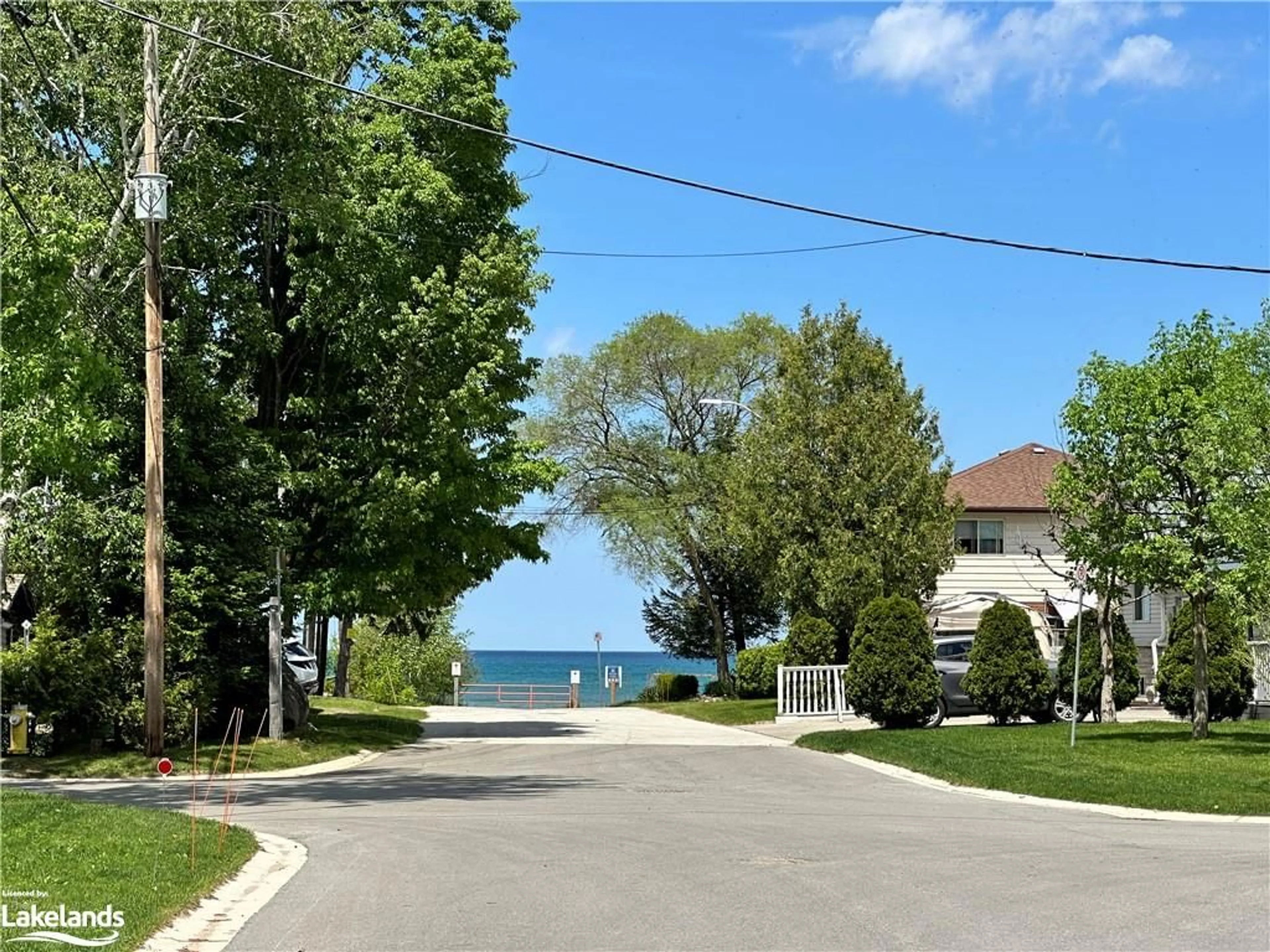 Street view for 30 64th St, Wasaga Beach Ontario L9Z 1V2