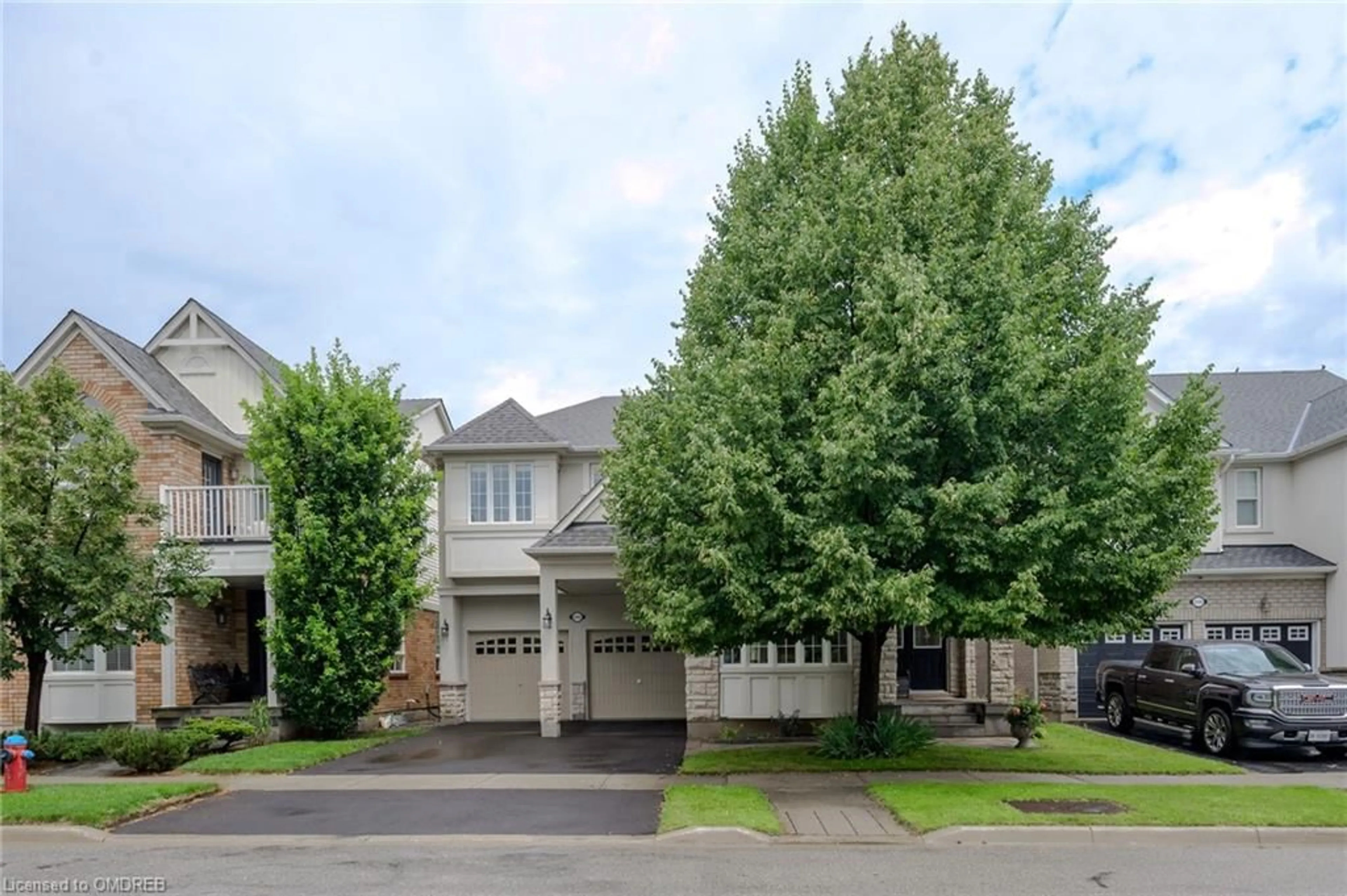 Frontside or backside of a home for 2343 Calloway Dr, Oakville Ontario L6M 0B9