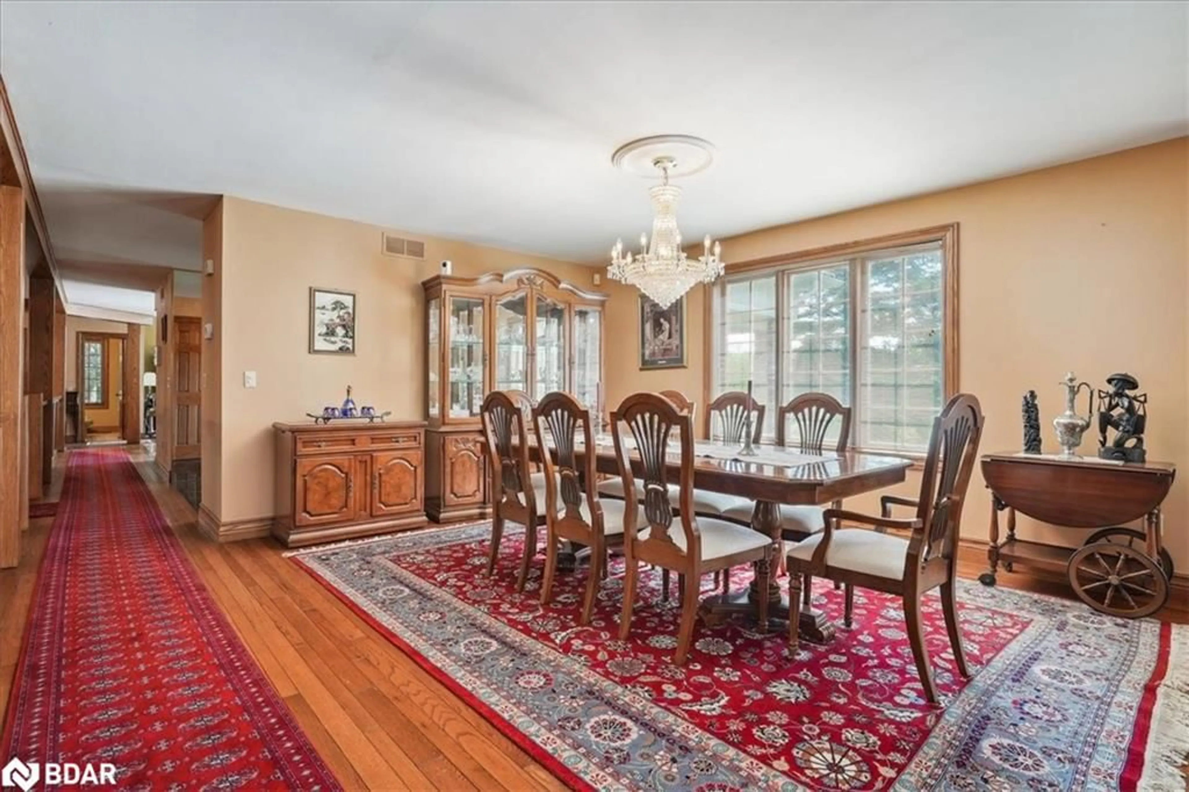 Dining room for 1630 Pelham St, Fonthill Ontario L0S 1E3