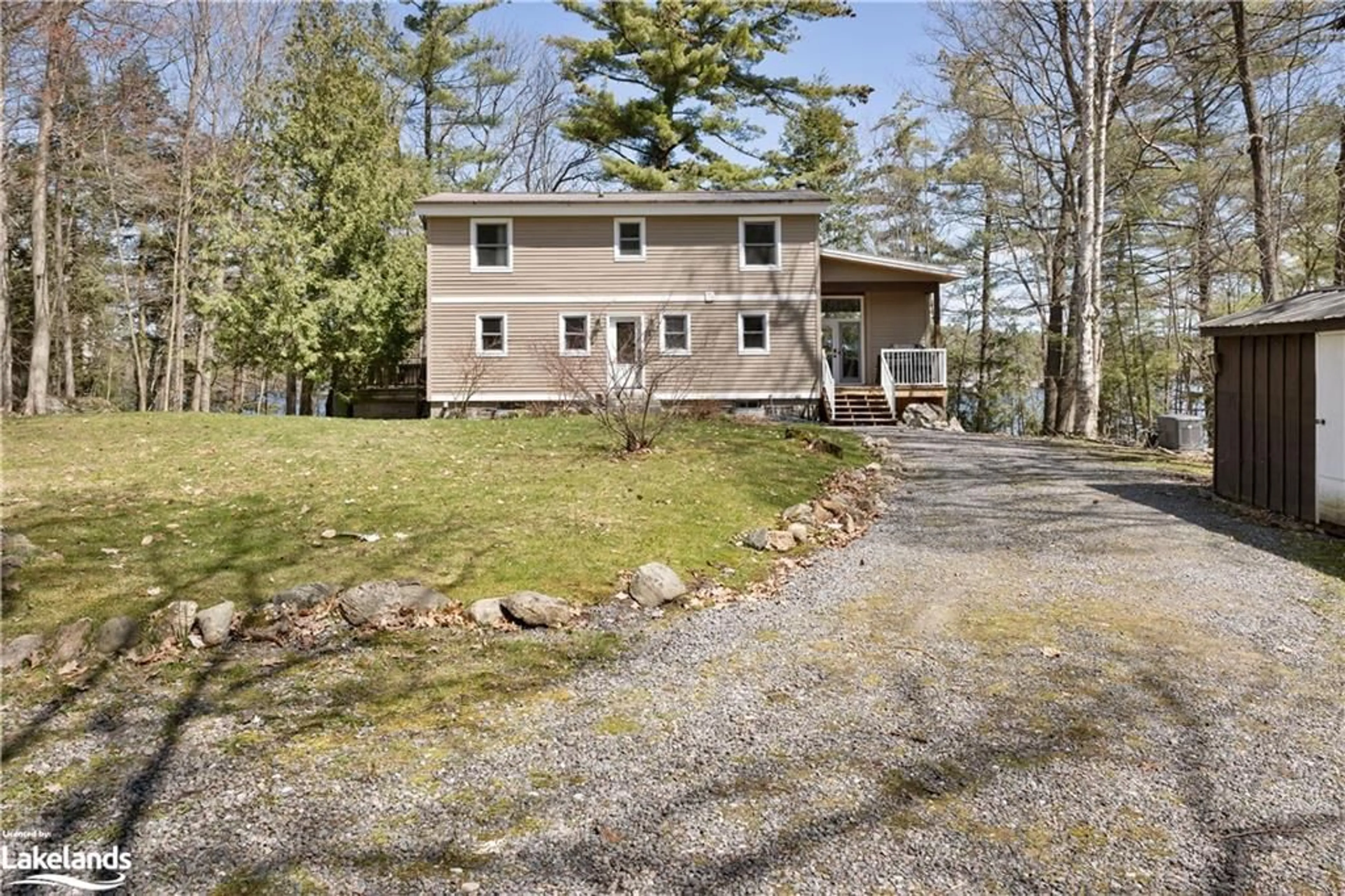 A pic from exterior of the house or condo for 1111 Whitehead Rd, Gravenhurst Ontario P1P 1R2