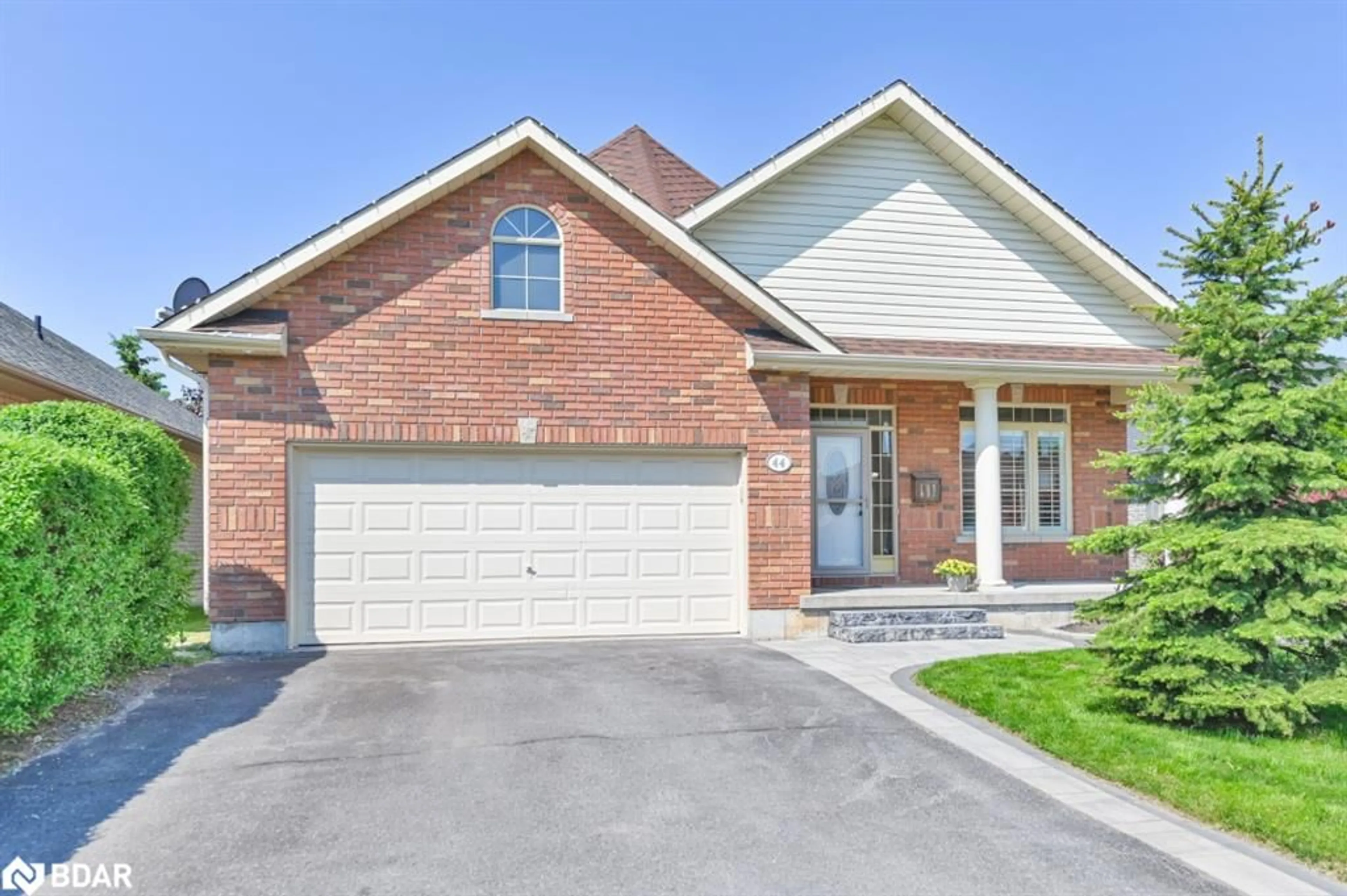 Home with brick exterior material for 44 Britton Pl, Belleville Ontario K8P 5N5
