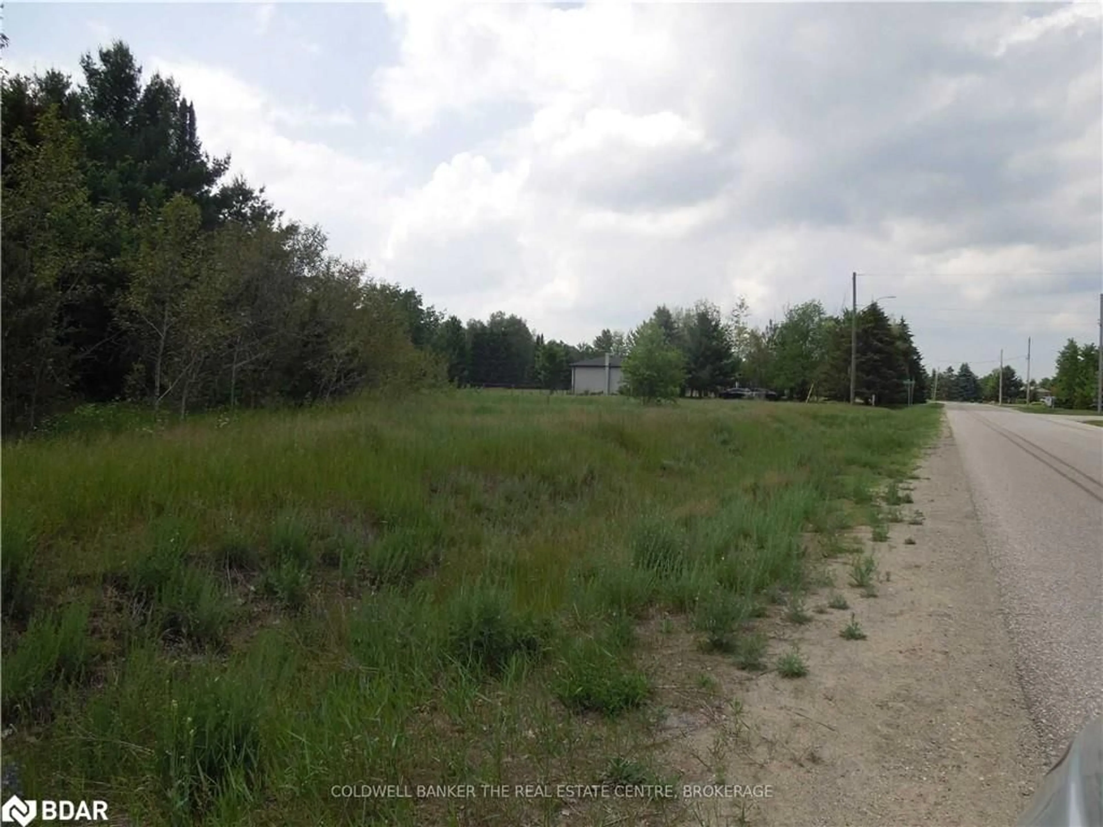 Street view for 8 Tioga Blvd, Adjala-Tosorontio Ontario L0M 1J0