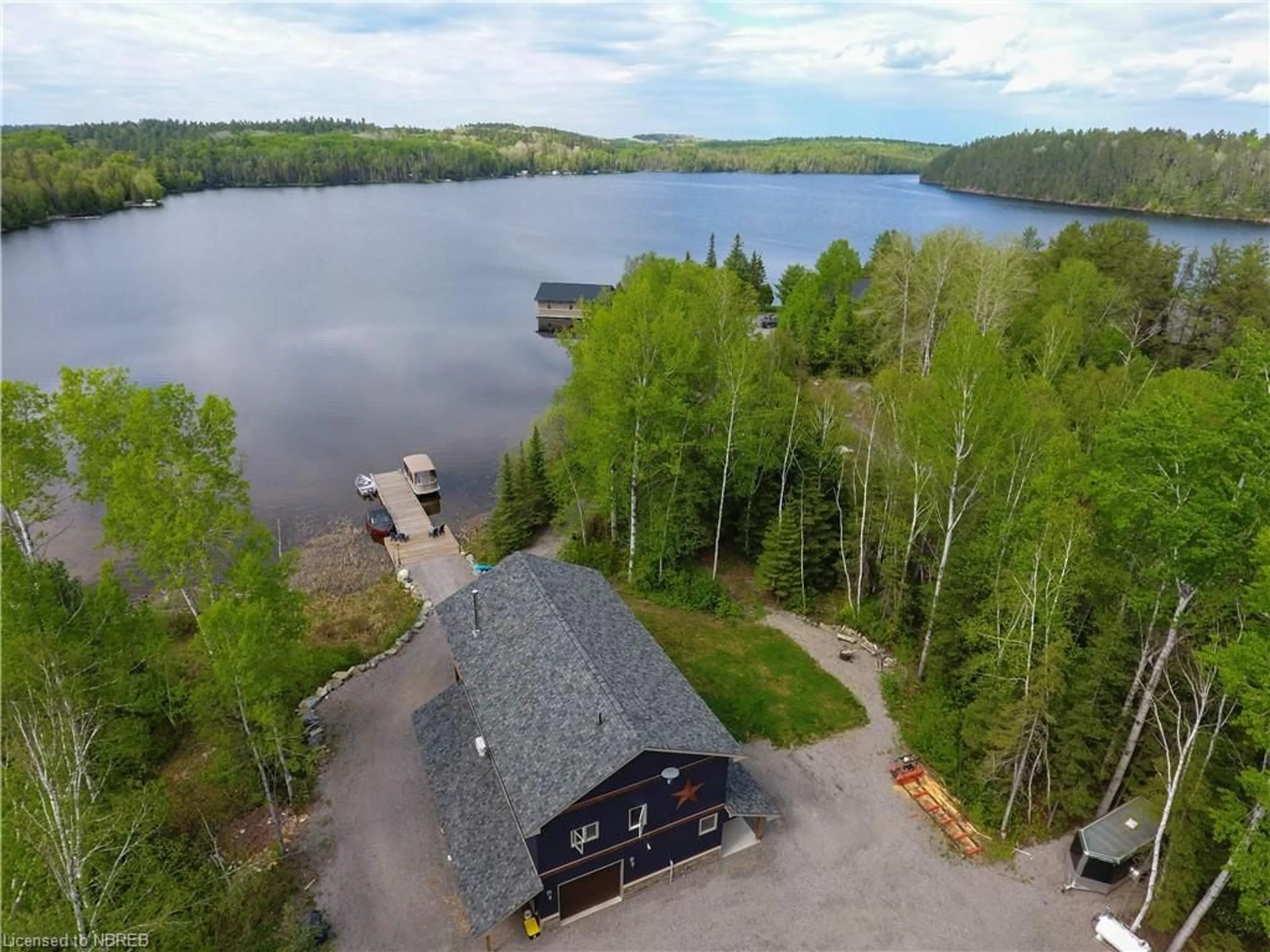 Cottage for 56 White Bear Crt, Temagami Ontario P0H 2H0