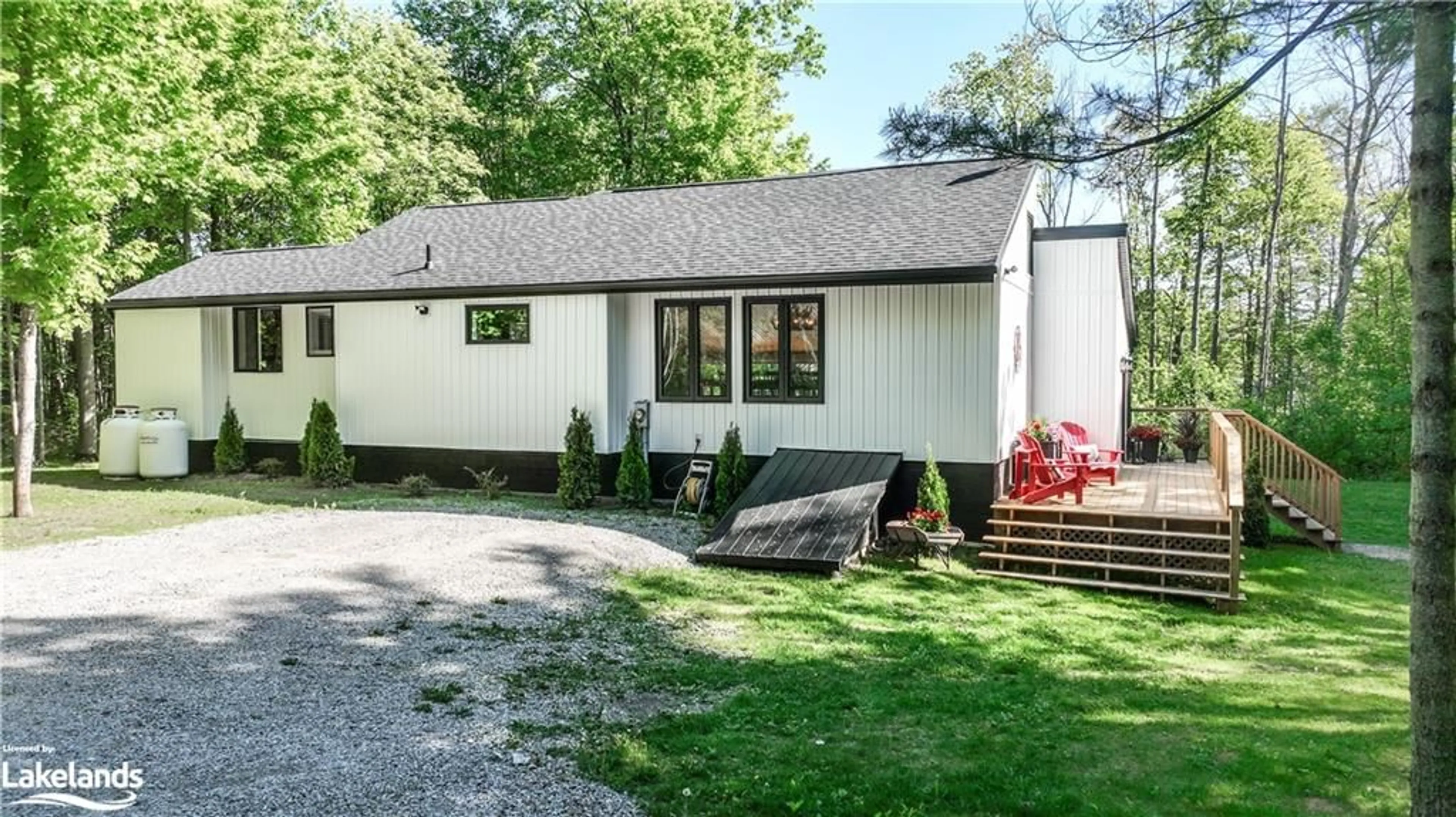 Cottage for 125 Bonneville Rd, Port Severn Ontario L0K 1S0