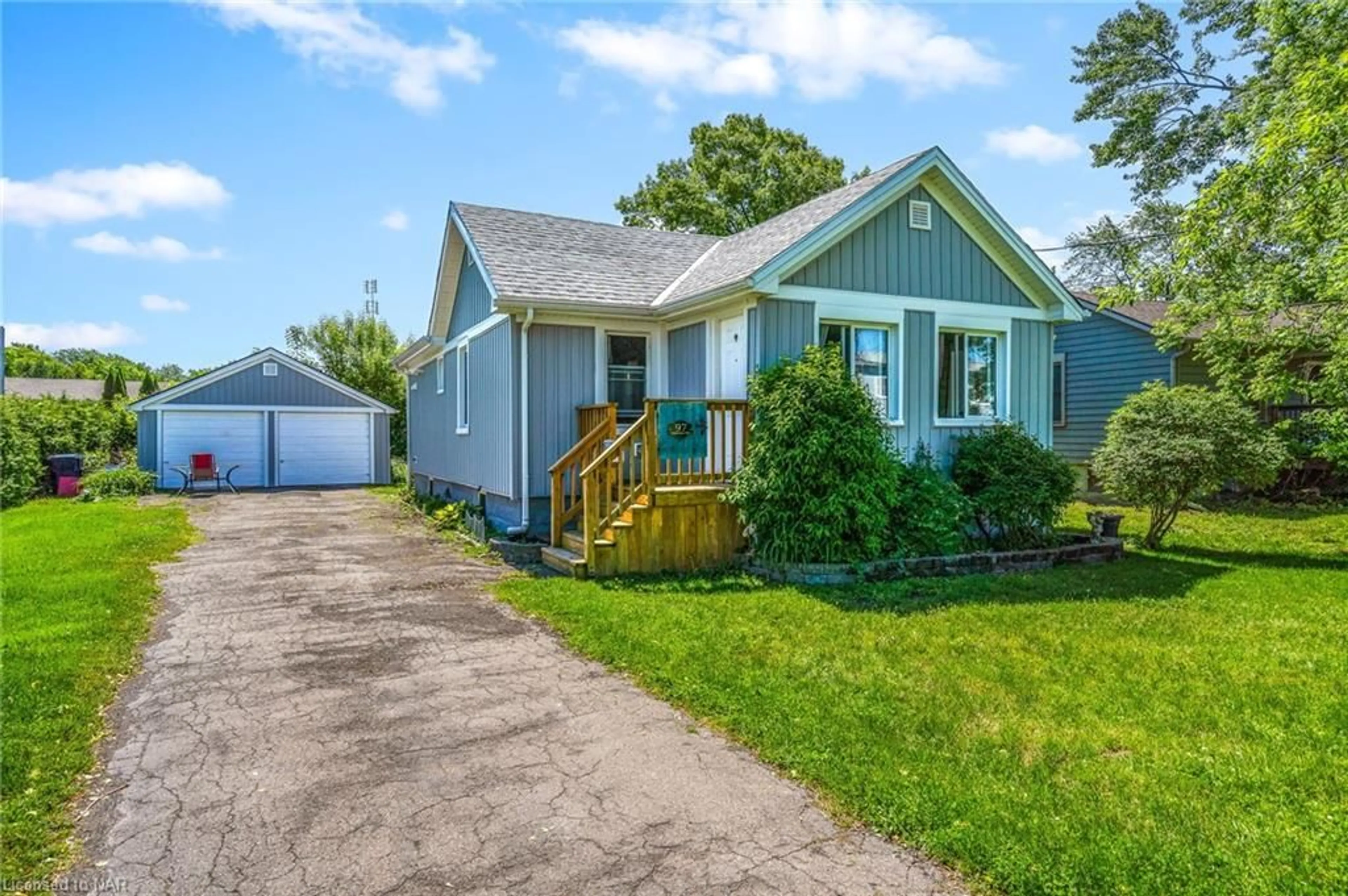 Frontside or backside of a home for 97 Chippawa Rd, Port Colborne Ontario L3K 1T6