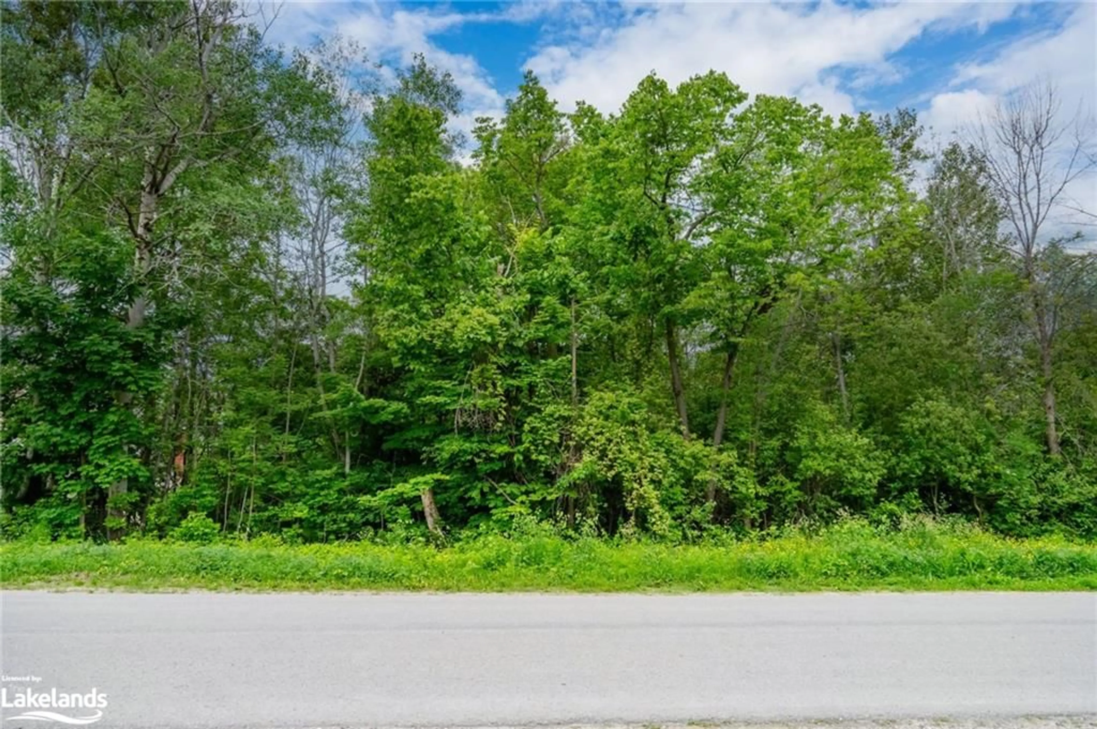 A pic from exterior of the house or condo, the street view for 401 Mcnicoll St, Port McNicoll Ontario L0K 1R0