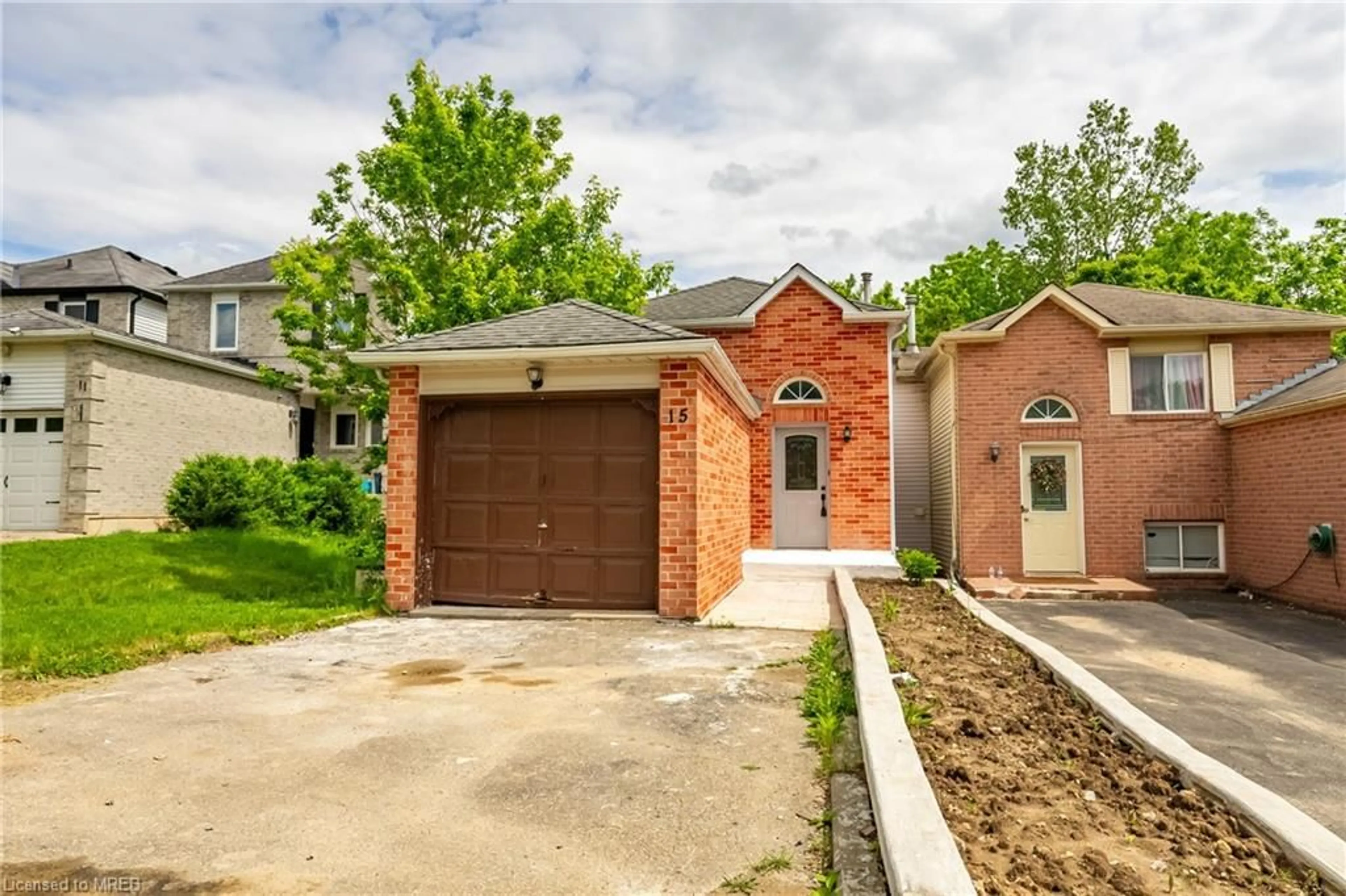 Home with brick exterior material for 15 D'aubigny Rd, Brantford Ontario N3R 6L9