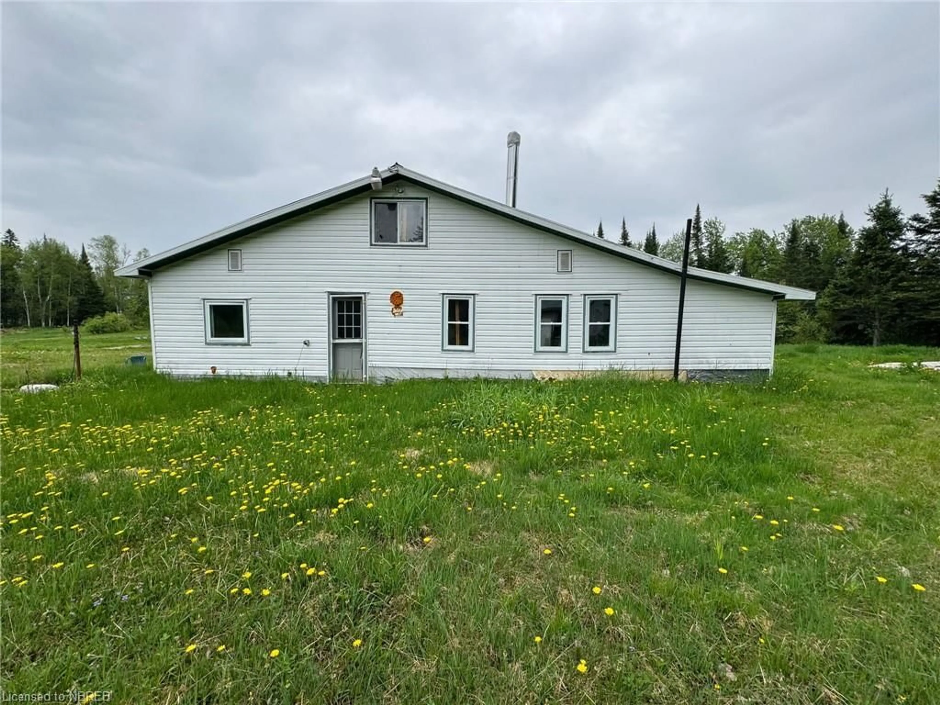 Outside view for 547 Janveau Rd, Mattawa Ontario P0H 1V0