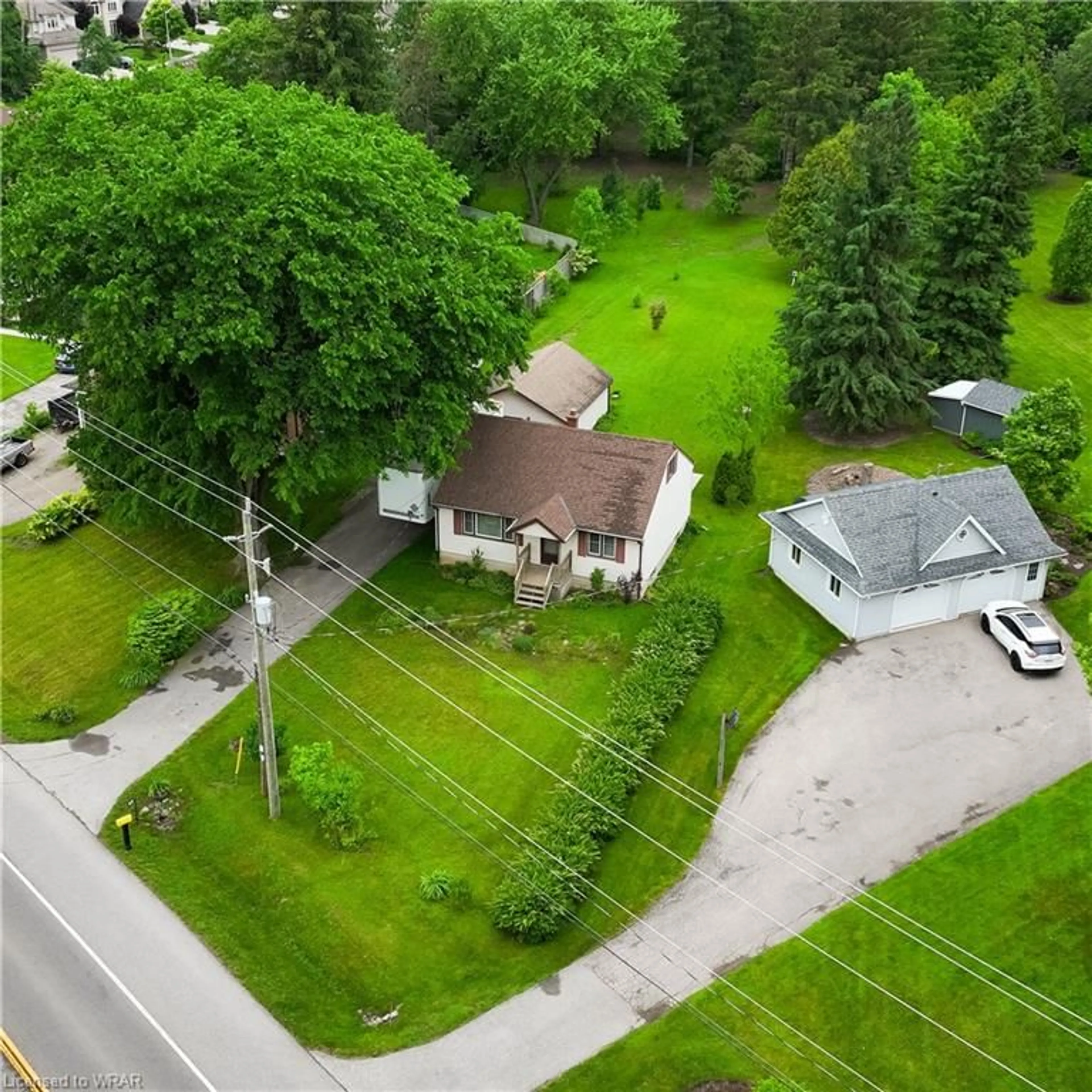 Fenced yard for 1642 Sawmill Rd, Conestogo Ontario N2J 4G8