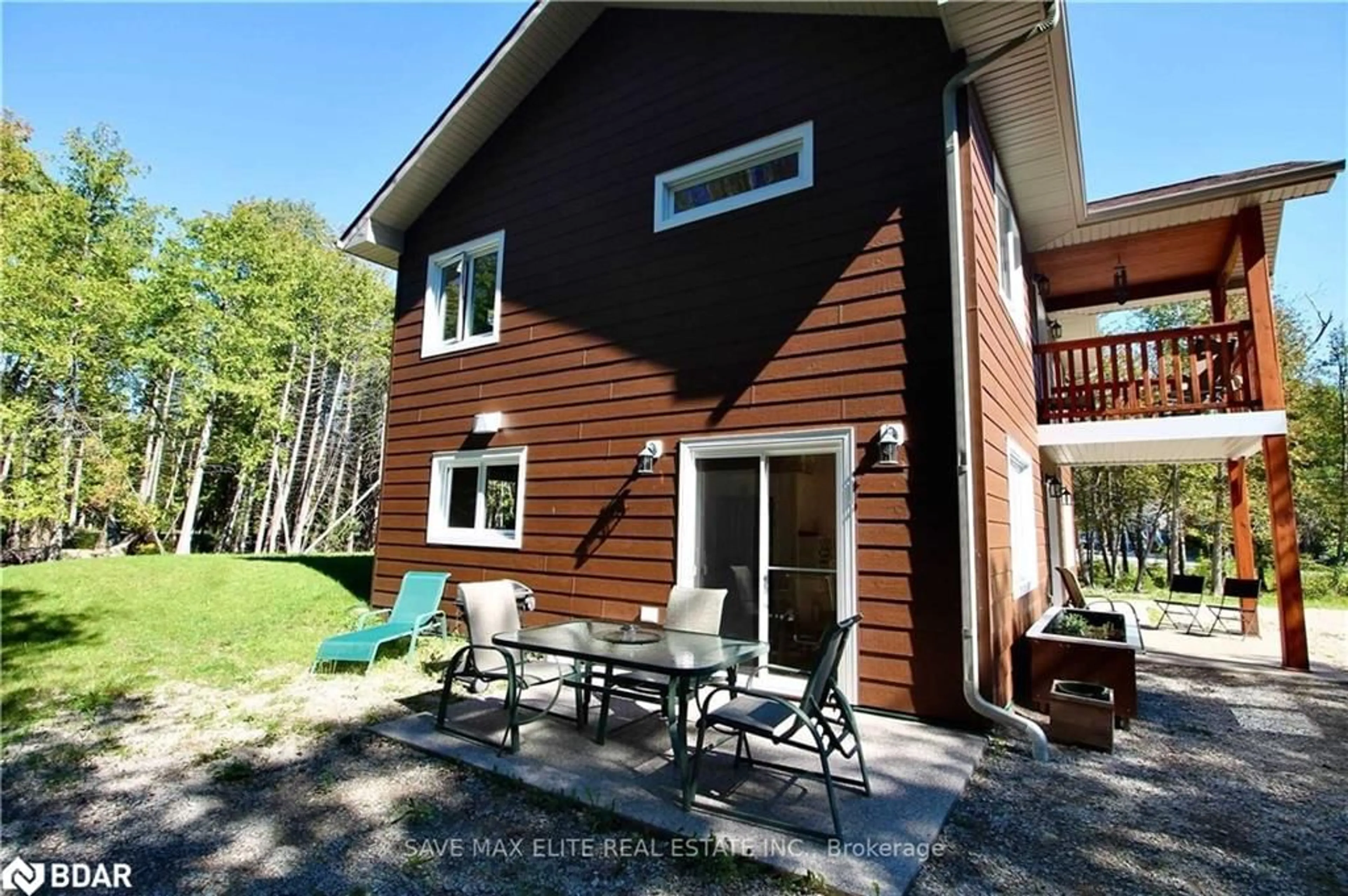 Patio for 614 Pike Bay Rd, North Bruce Peninsula Ontario N0H 1X0