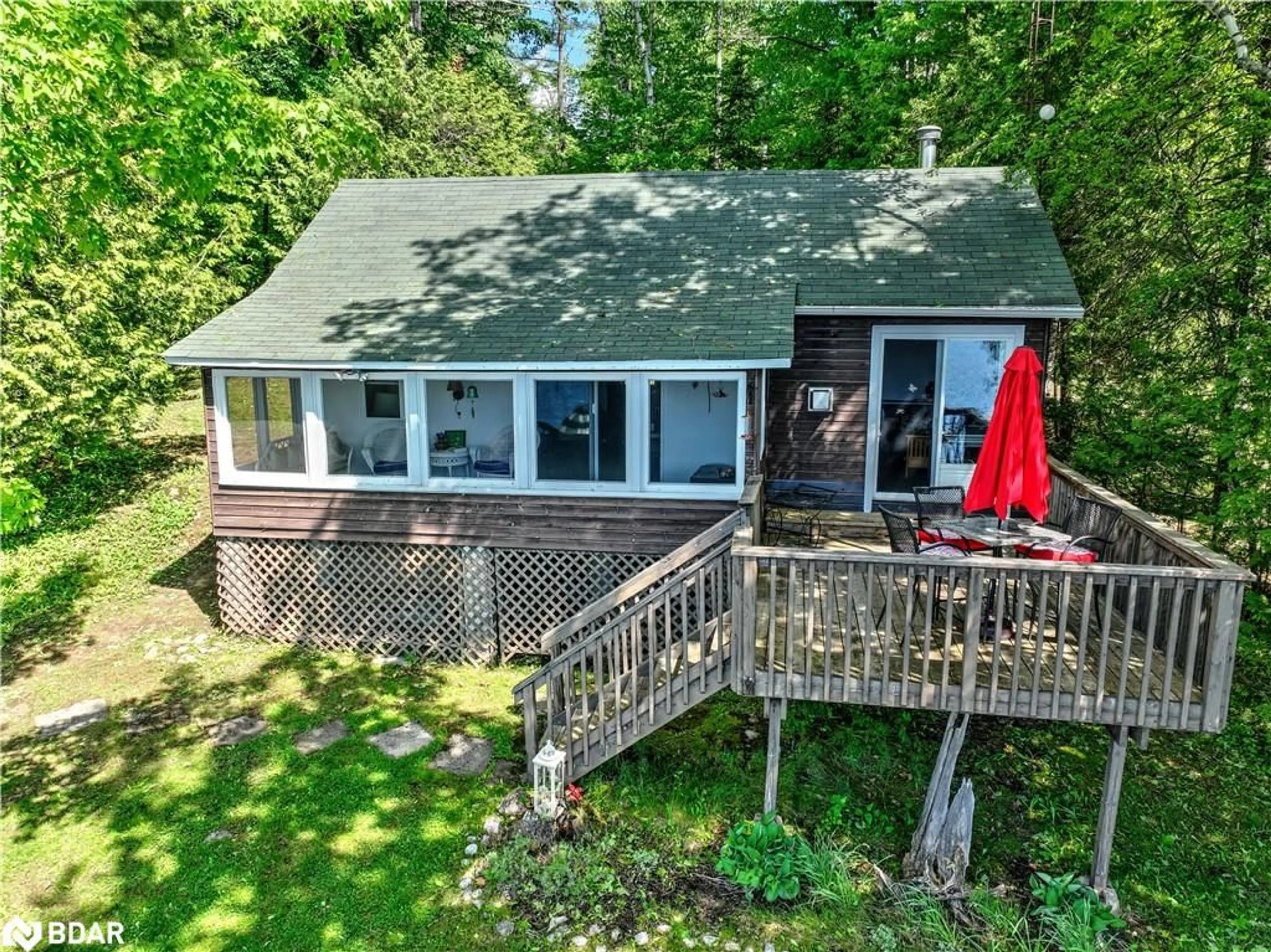 Cottage for 93 West Clear Bay Rd, Galway Ontario K0M 2A0