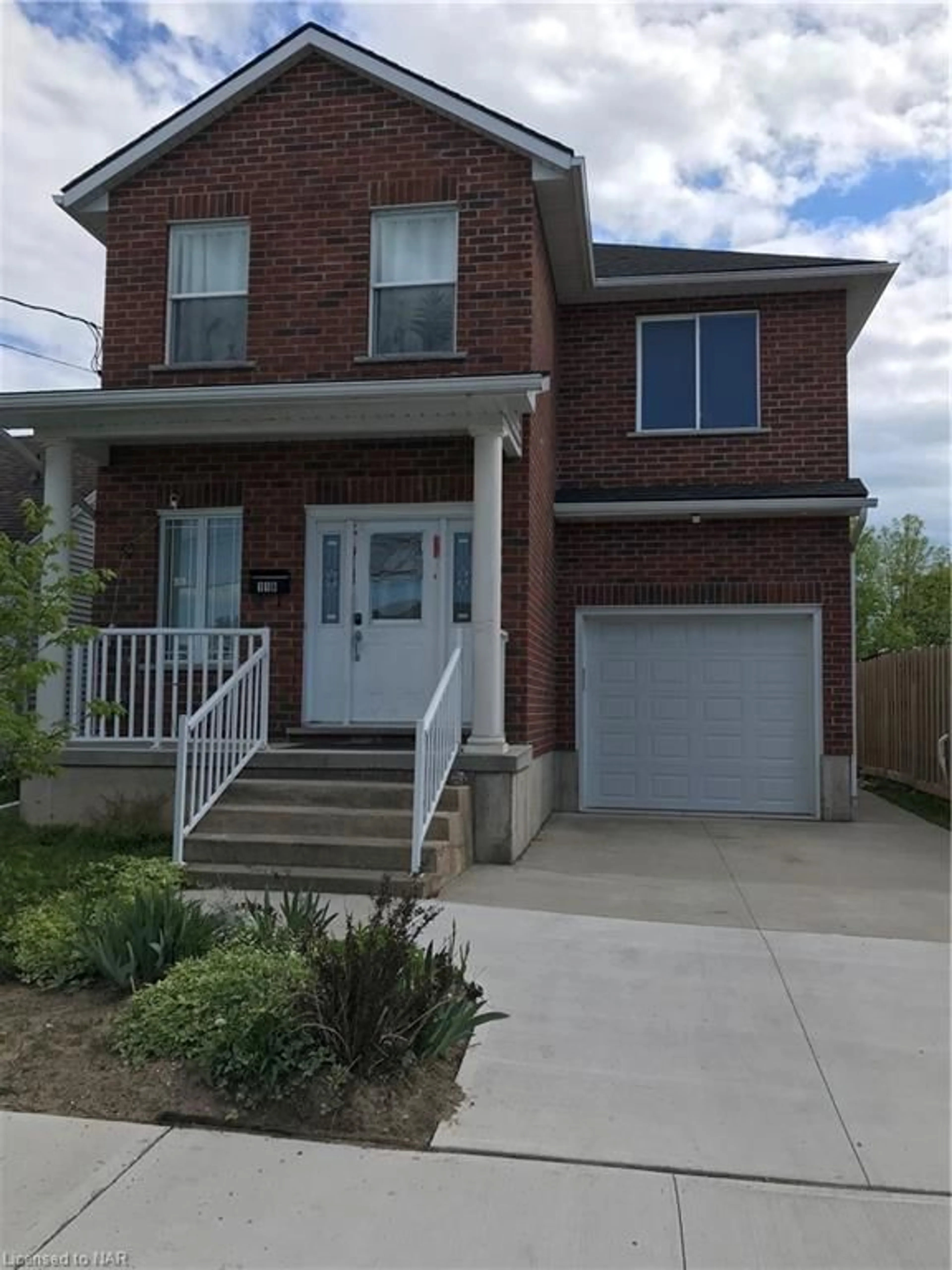 Home with brick exterior material for 116 Idylewylde St, Fort Erie Ontario L2A 2L3